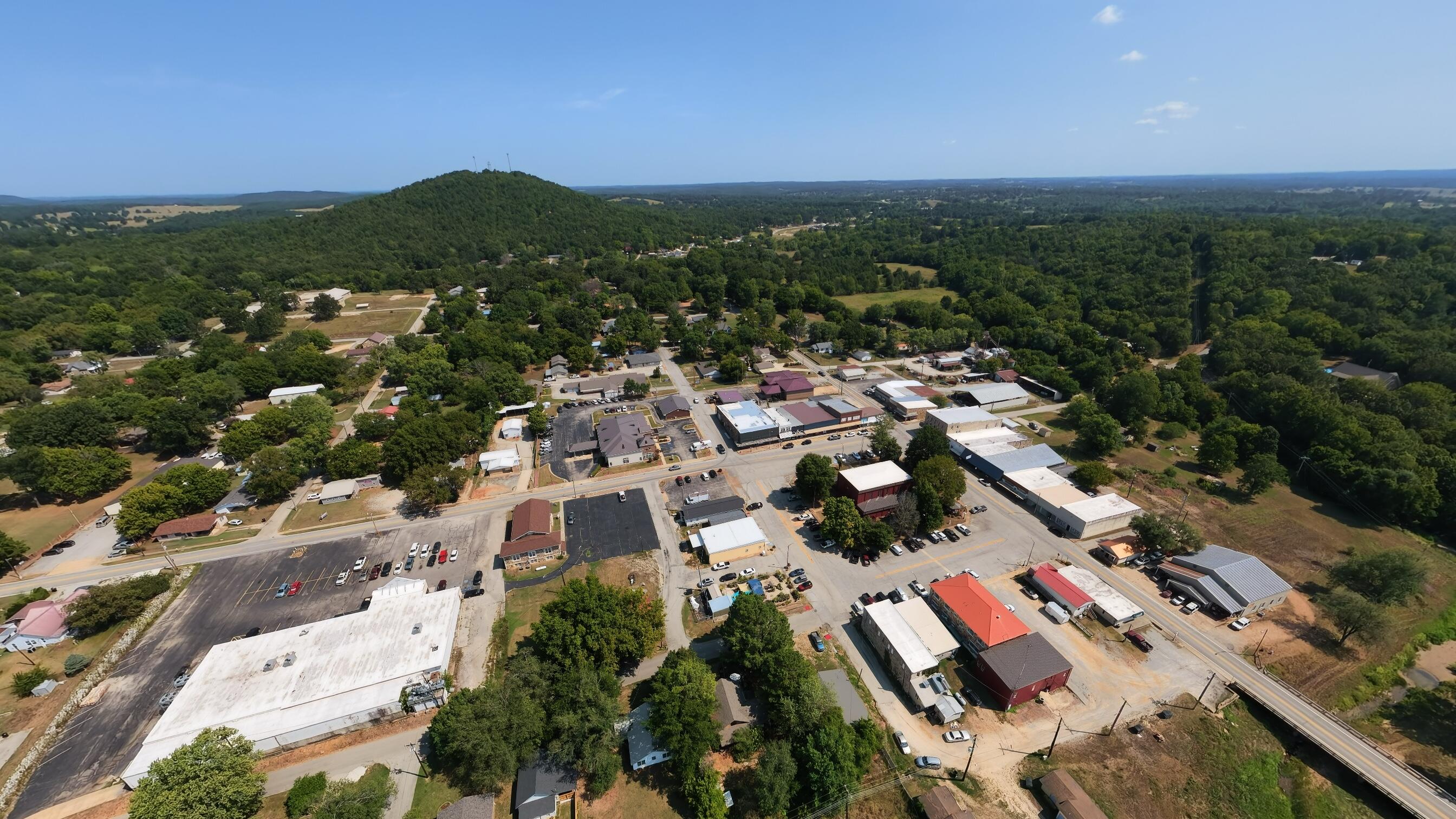 Photo 17 - Commercial Sale for sale – 211 S Pickren Street  Salem, AR