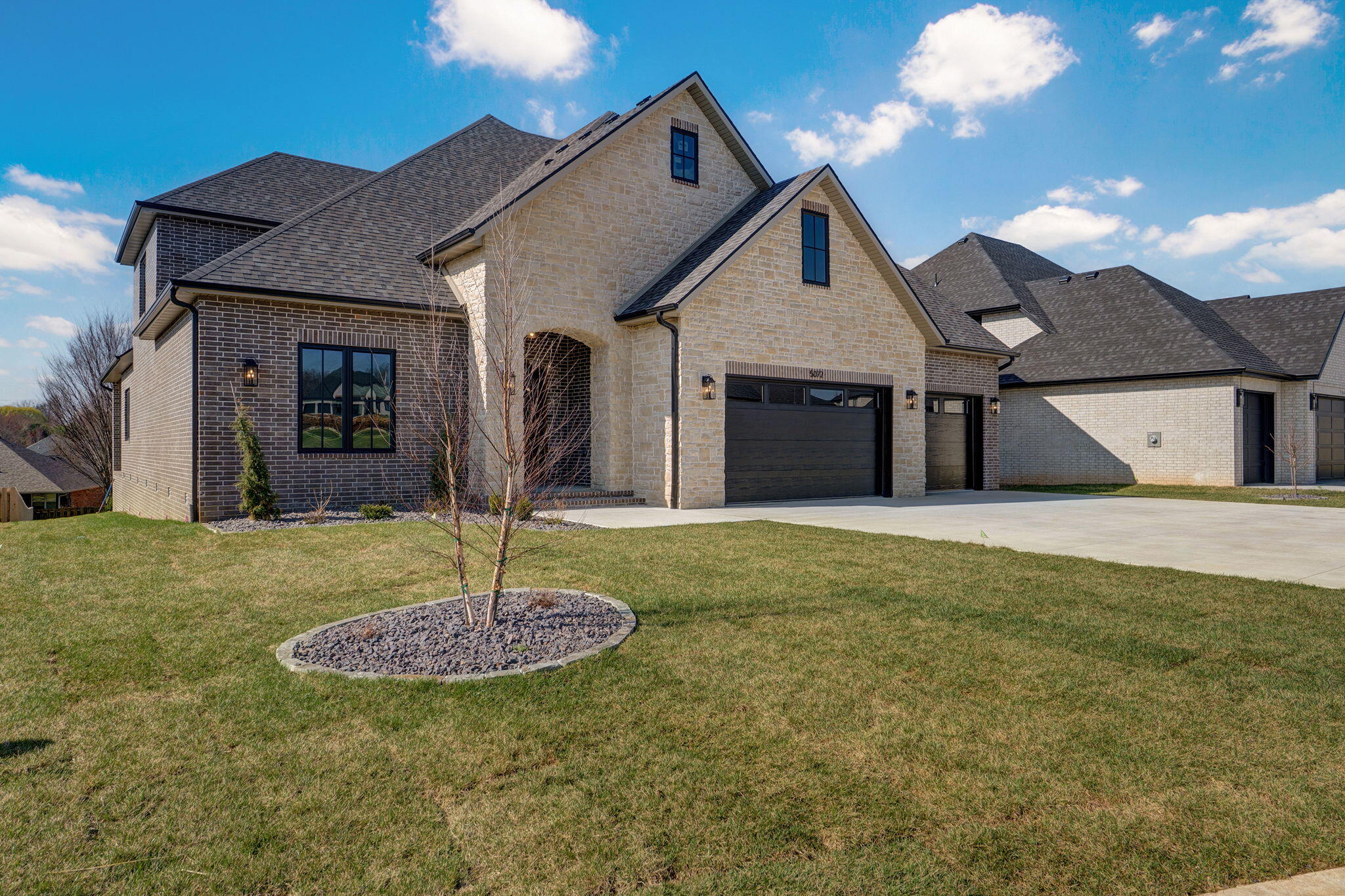 Photo 3 - Residential for sale – 5072 E Ferdinand Court  Springfield, MO