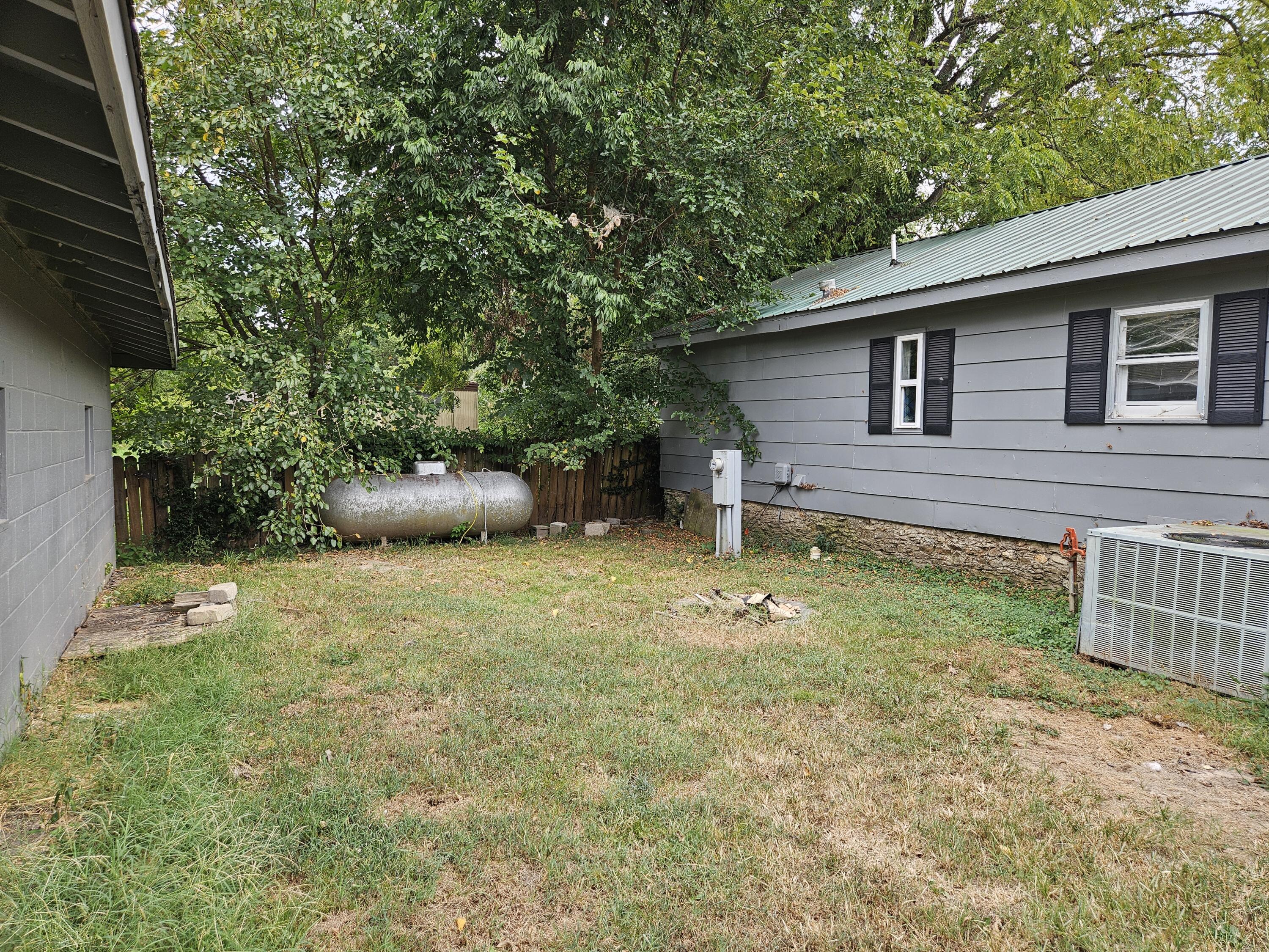 Photo 10 - Residential for sale – 292 S Oak Avenue  Sparta, MO