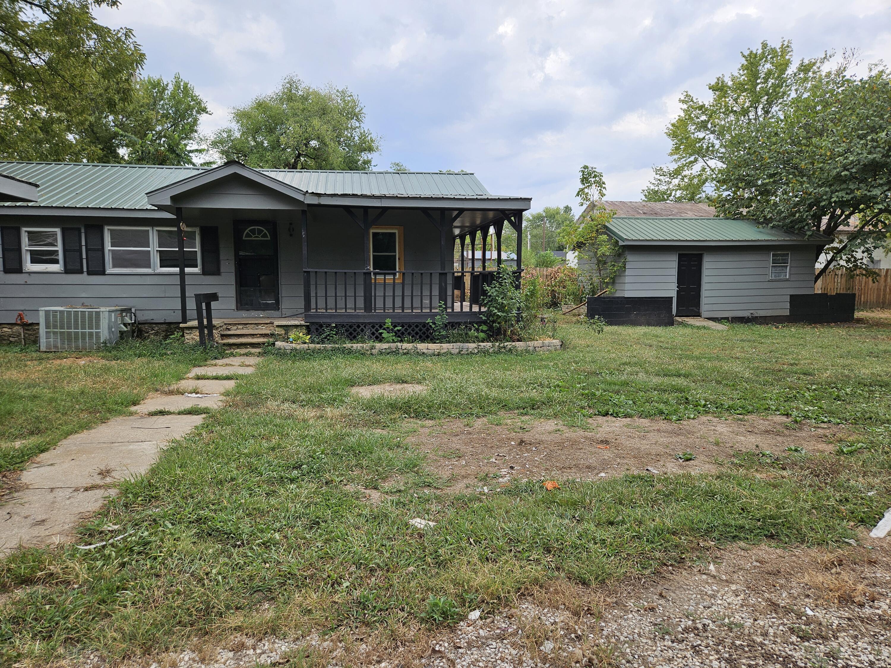 Photo 8 - Residential for sale – 292 S Oak Avenue  Sparta, MO