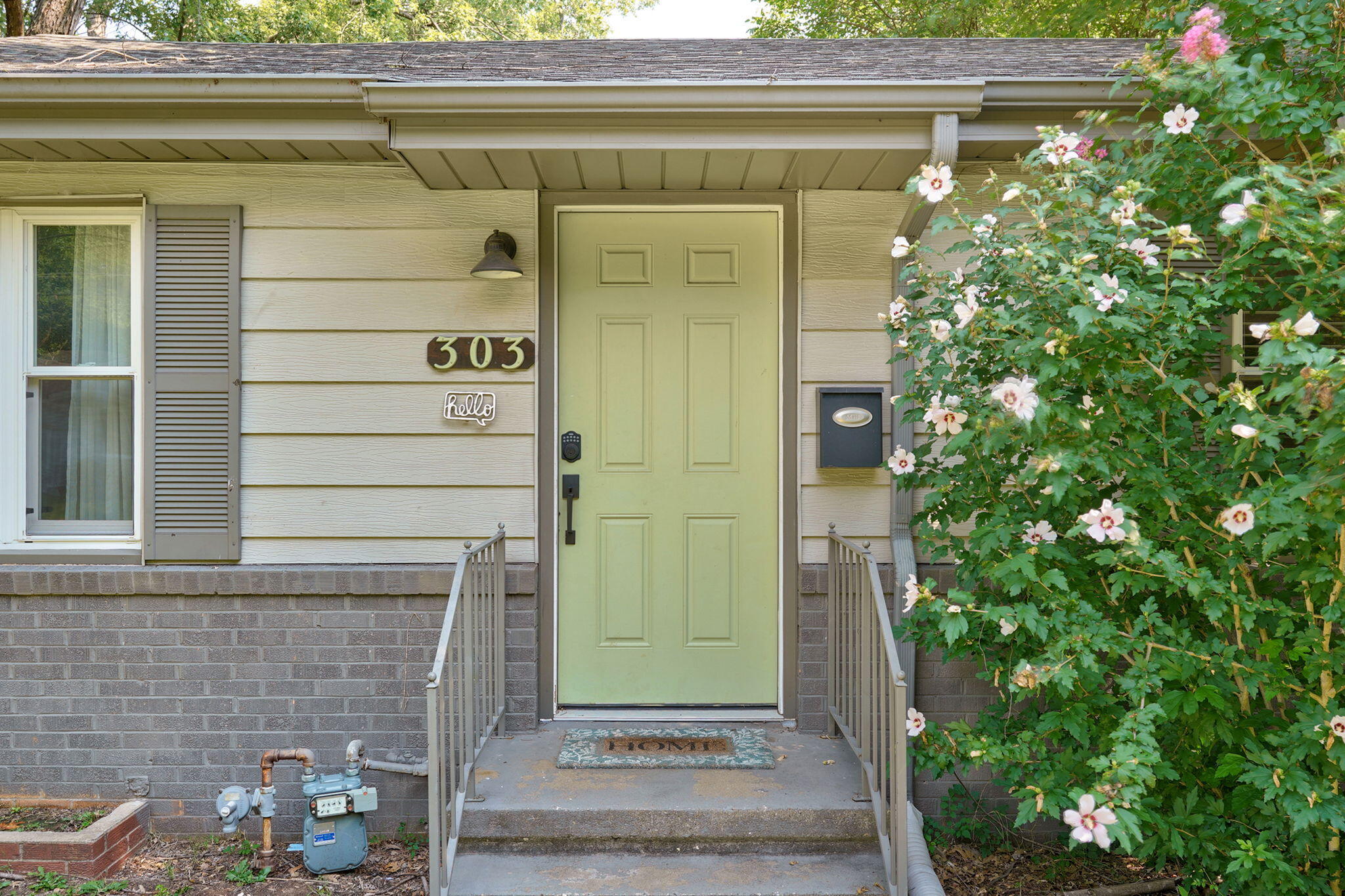 Photo 3 - Residential for sale – 303 E Cherokee Street  Springfield, MO