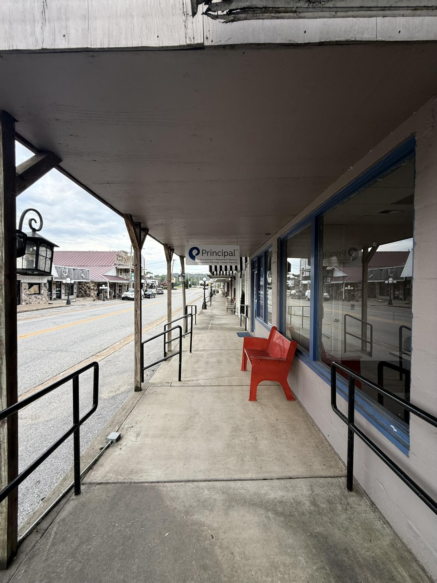 Photo 5 - Commercial Lease for sale – 238  Main Street  Mammoth Spring, AR