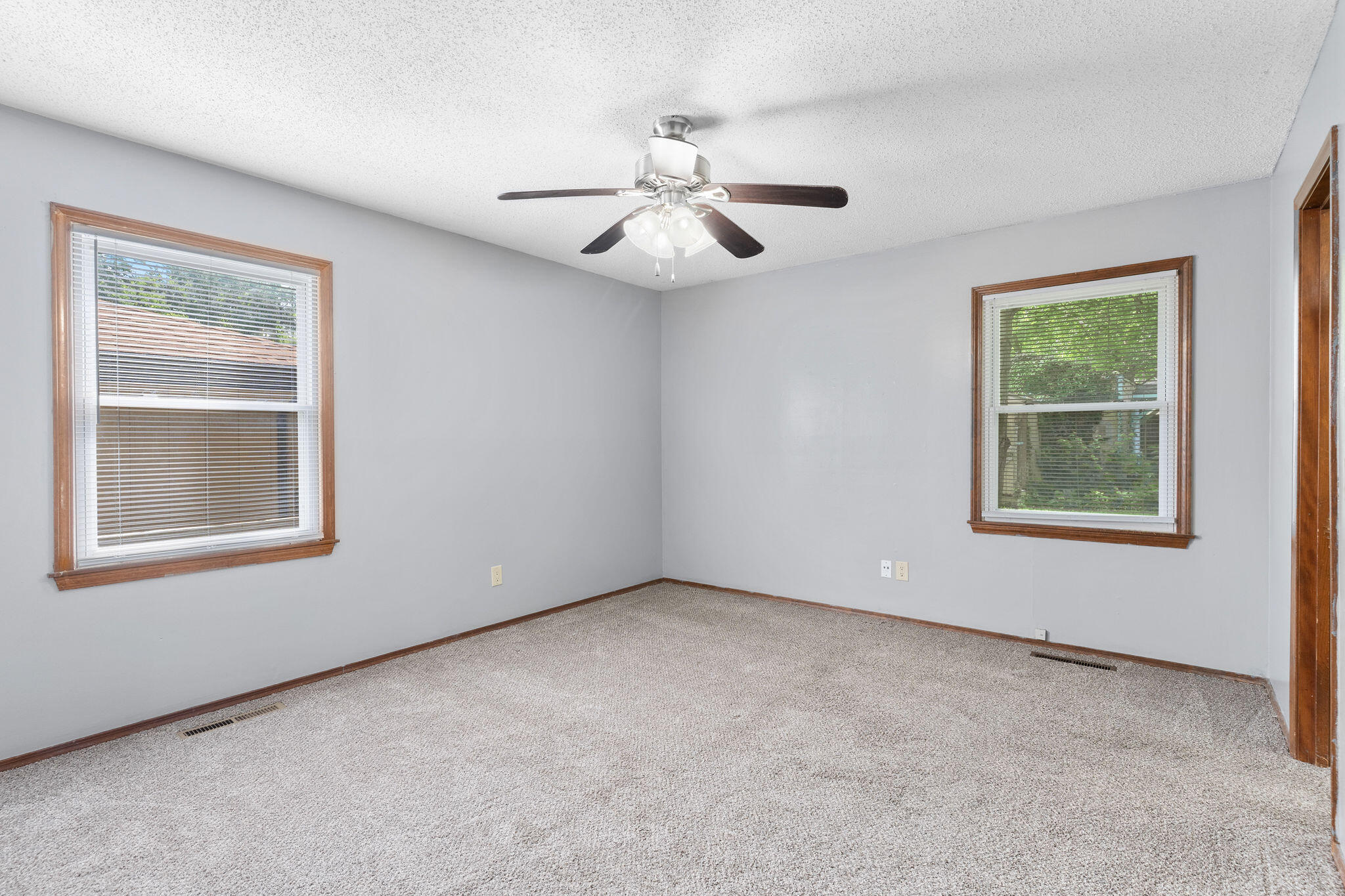 Photo 16 - Residential for sale – 3012 W Countryside Drive  Springfield, MO
