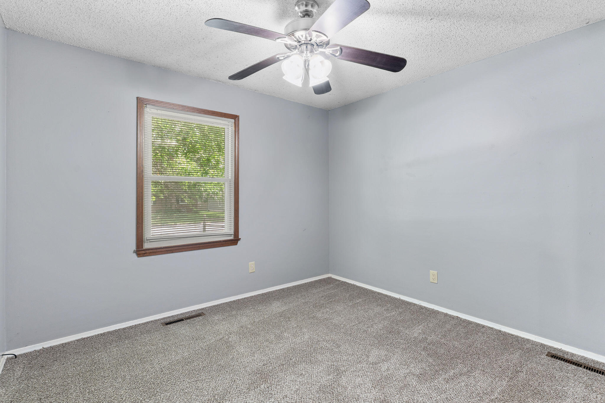 Photo 13 - Residential for sale – 3012 W Countryside Drive  Springfield, MO