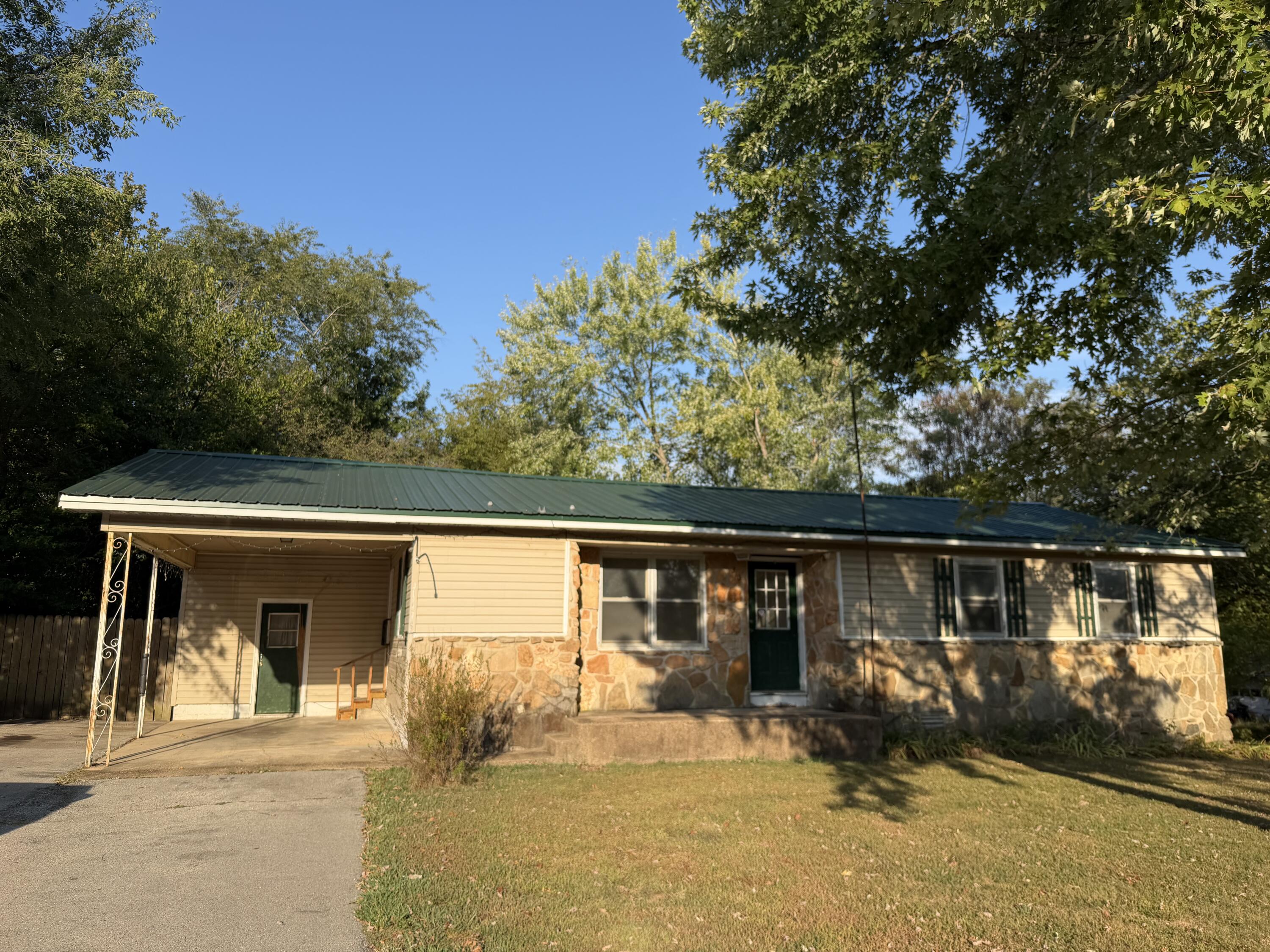 Photo 40 - Residential for sale – 310 E 4th Street  Mountain View, MO