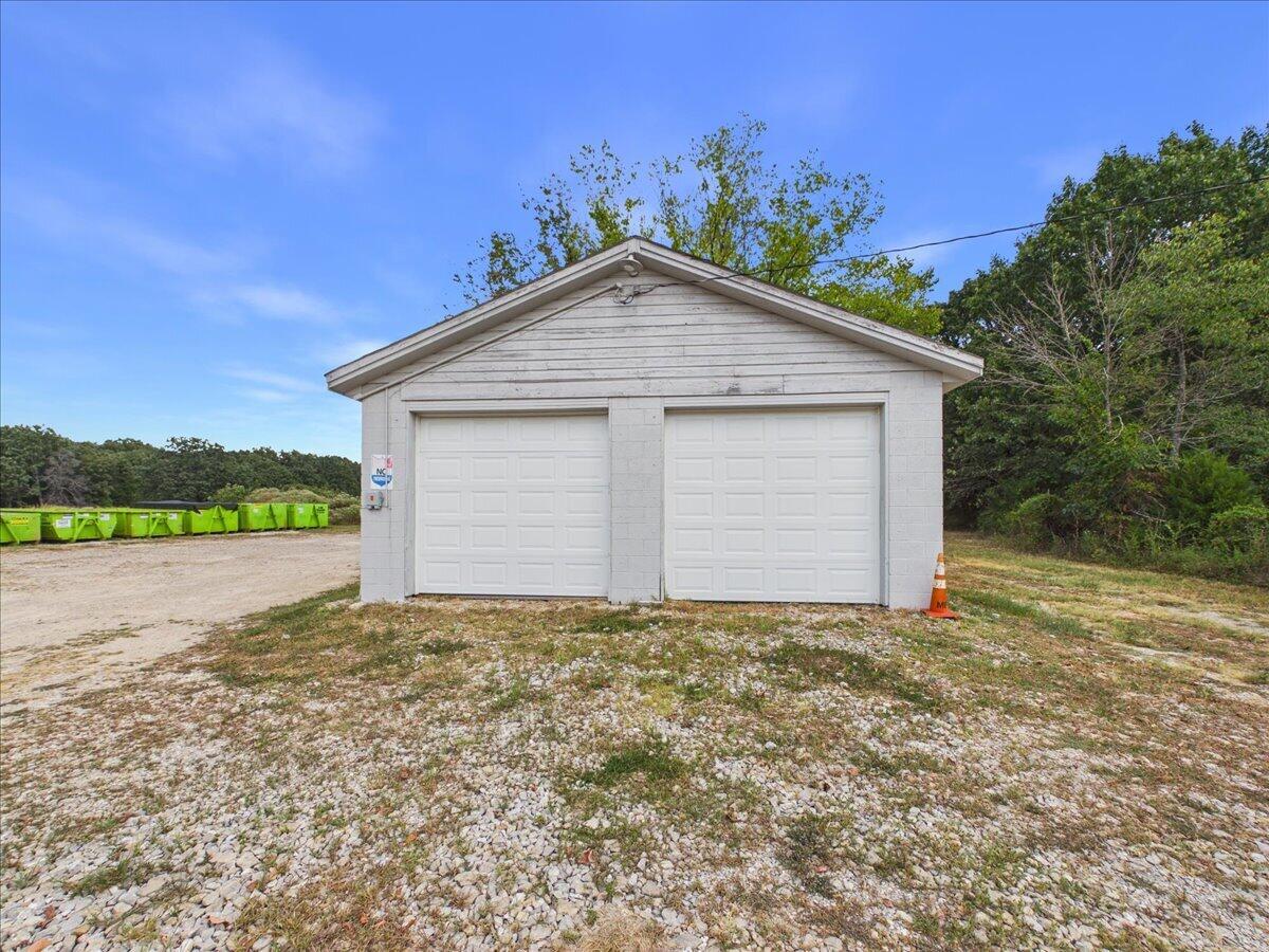 Photo 14 - Commercial Sale for sale – 10012 N Richland Road  Brighton, MO