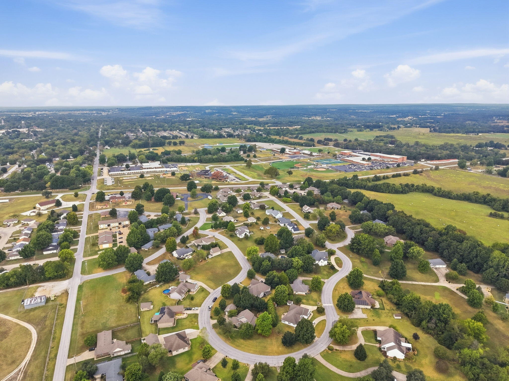 Photo 9 - Land for sale – Lot 11 E Meadow Drive  Bolivar, MO