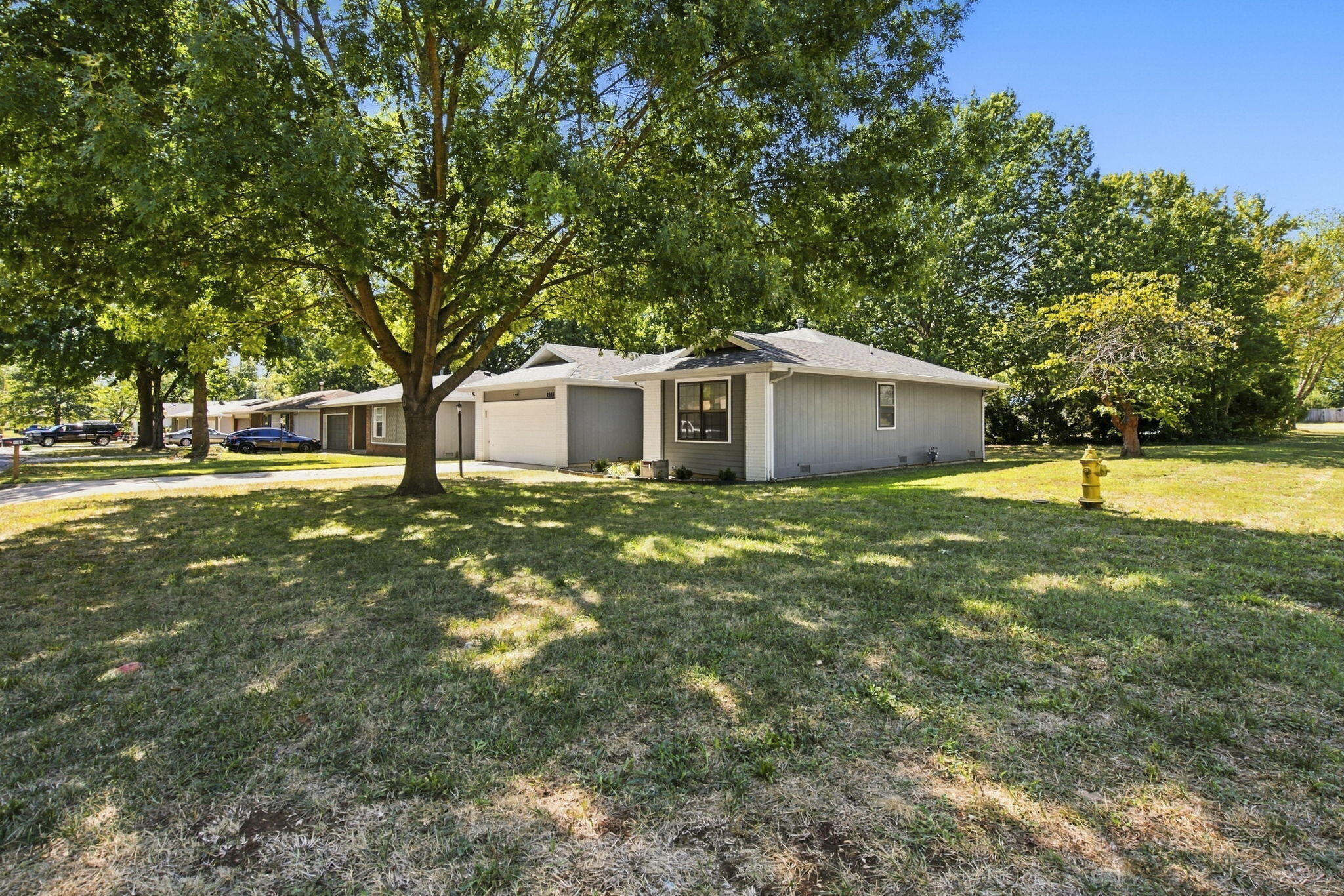 Photo 4 - Residential for sale – 2207 S Nettleton Avenue  Springfield, MO
