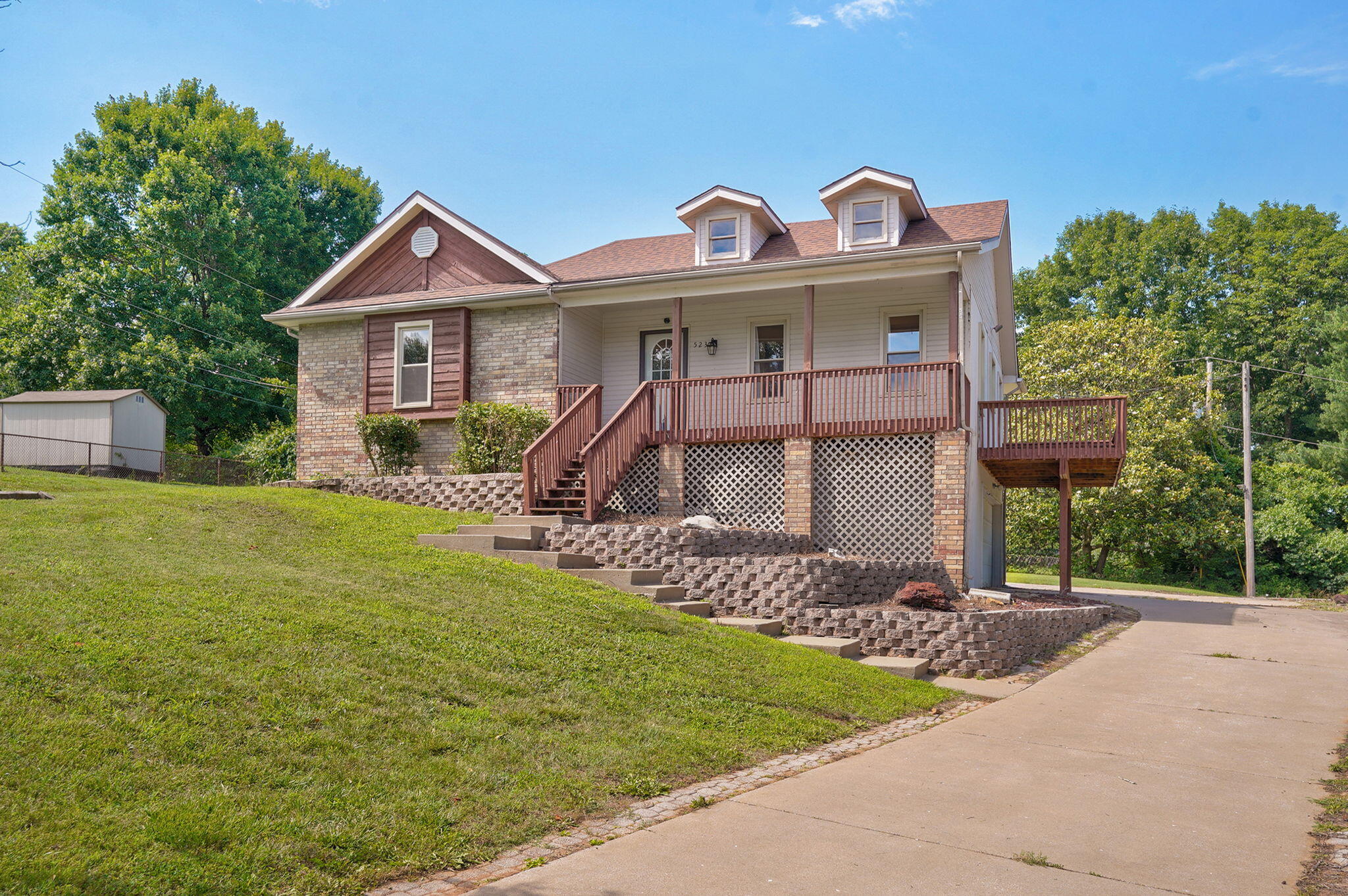 Photo 2 - Residential for sale – 523 E Camino Street  Springfield, MO