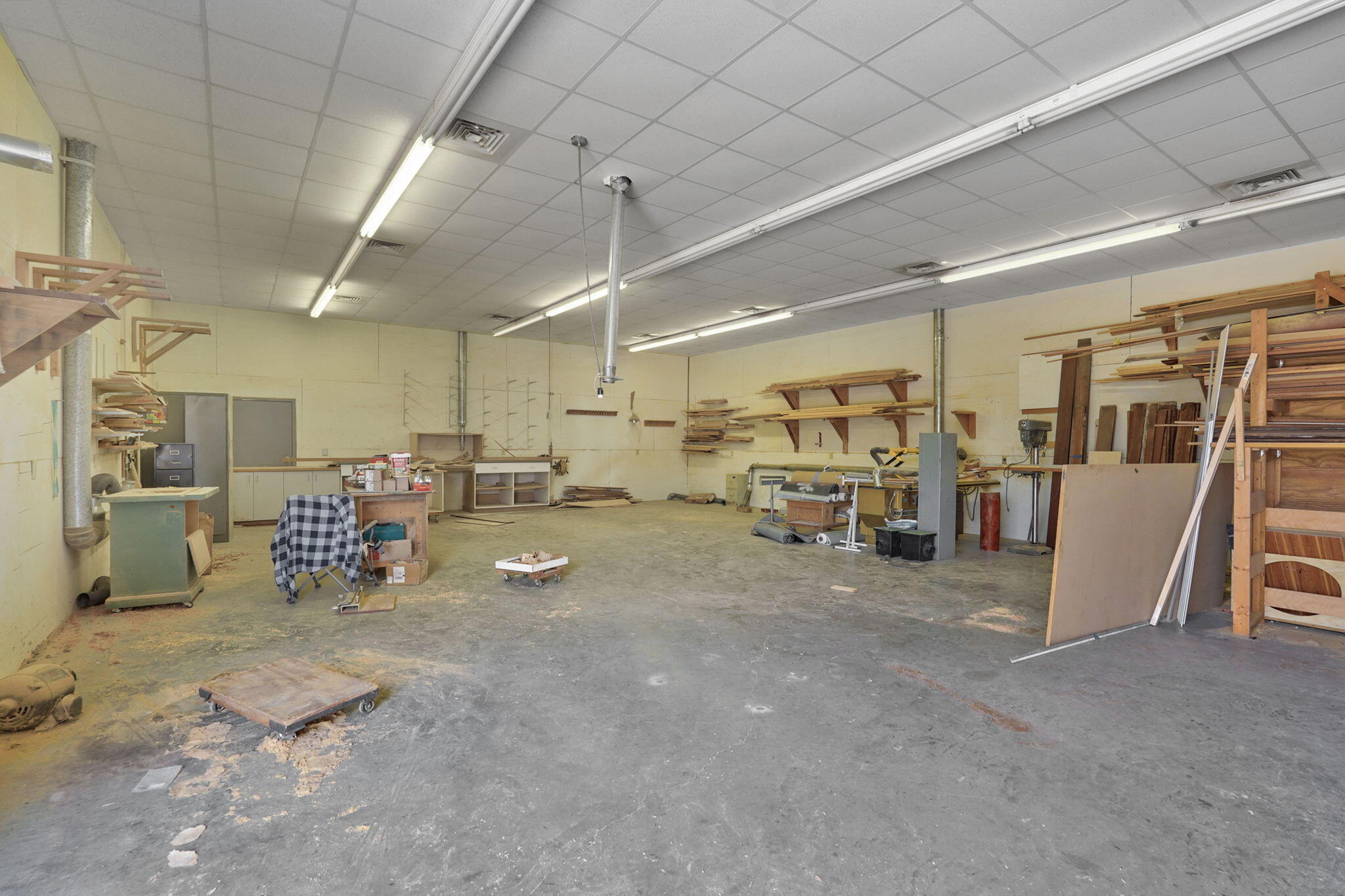 Photo 19 - Commercial Sale for sale – 1637 W College Street  Springfield, MO