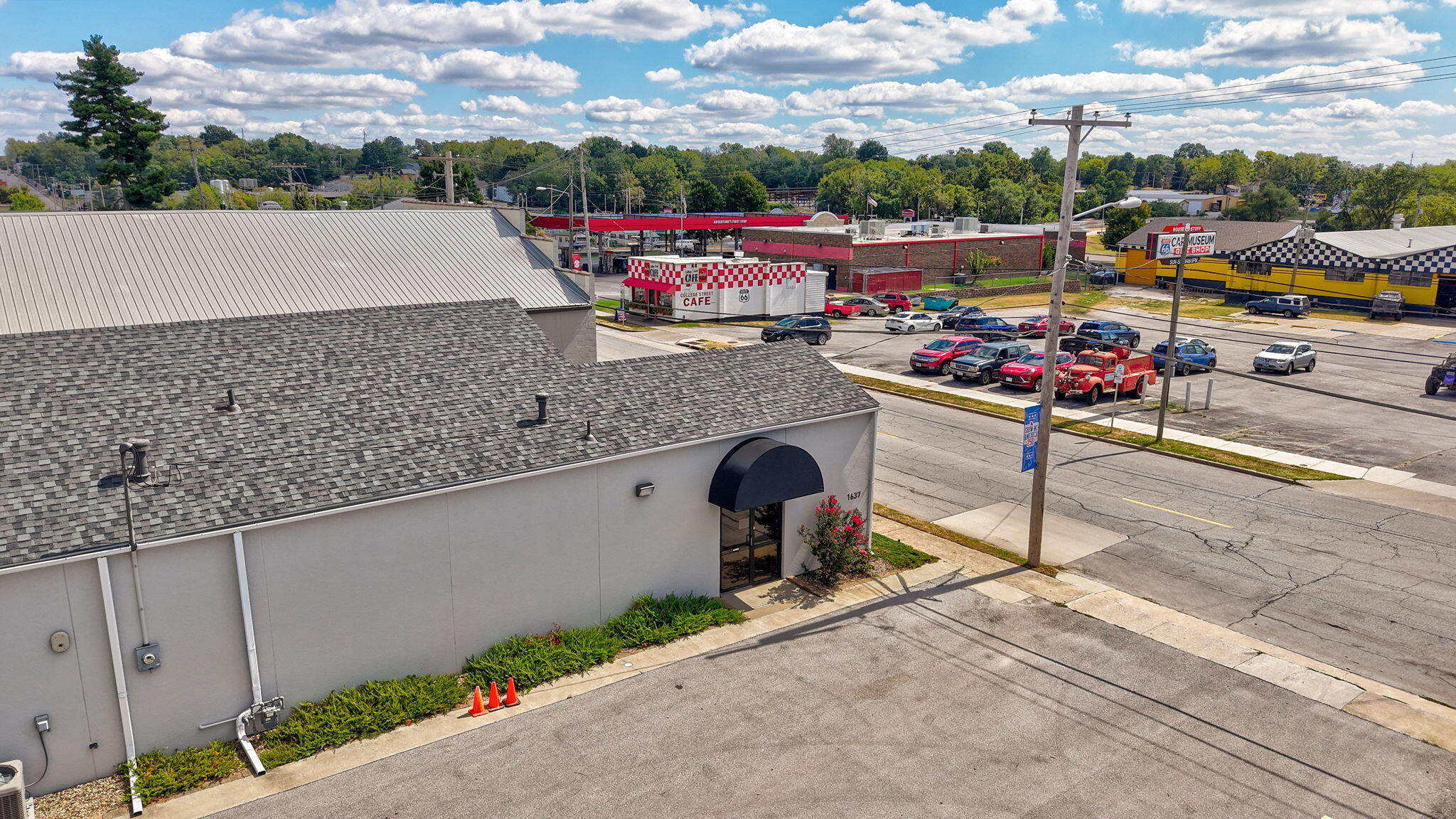 Photo 2 - Commercial Sale for sale – 1637 W College Street  Springfield, MO