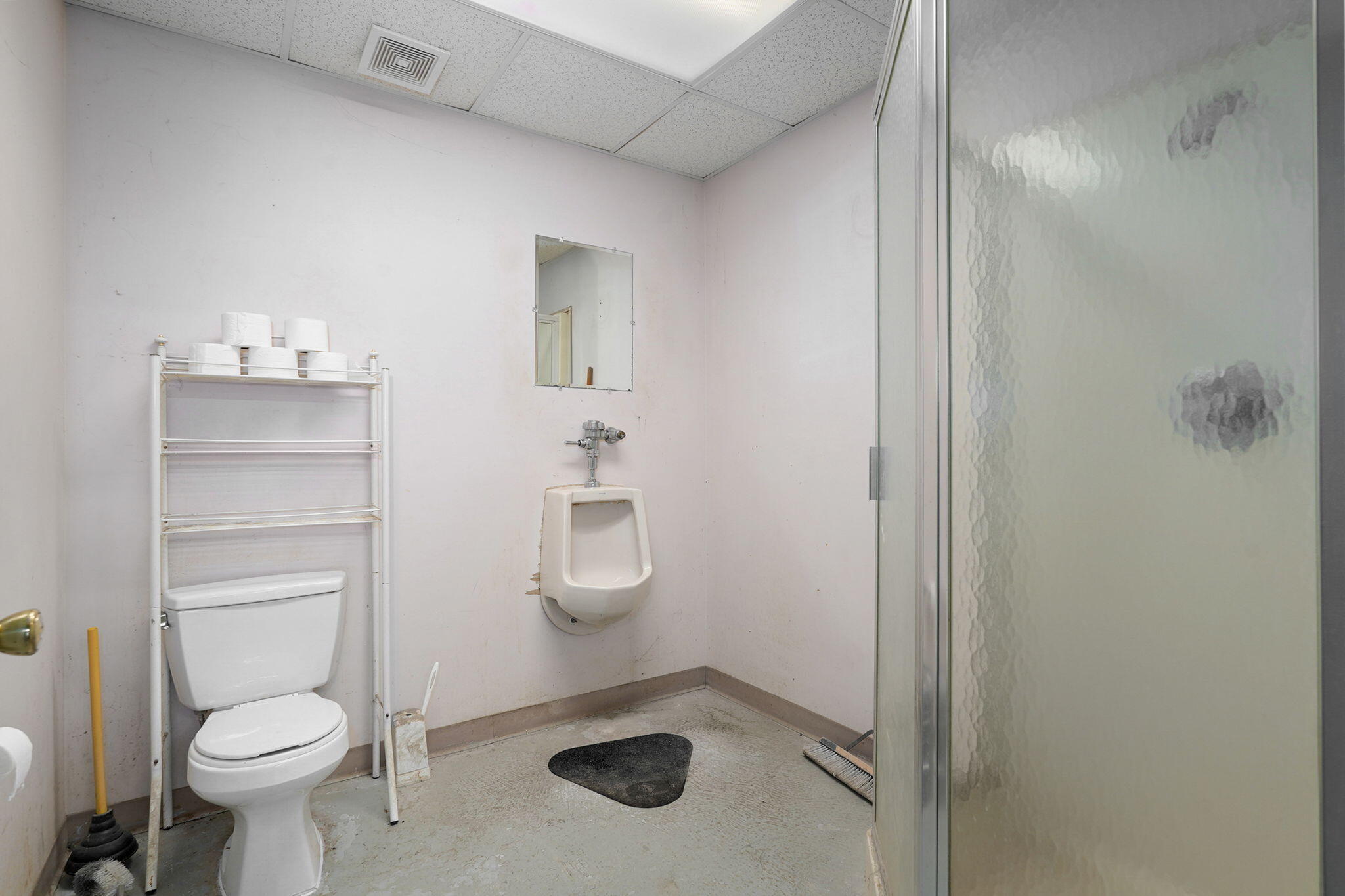 Photo 14 - Commercial Sale for sale – 1637 W College Street  Springfield, MO