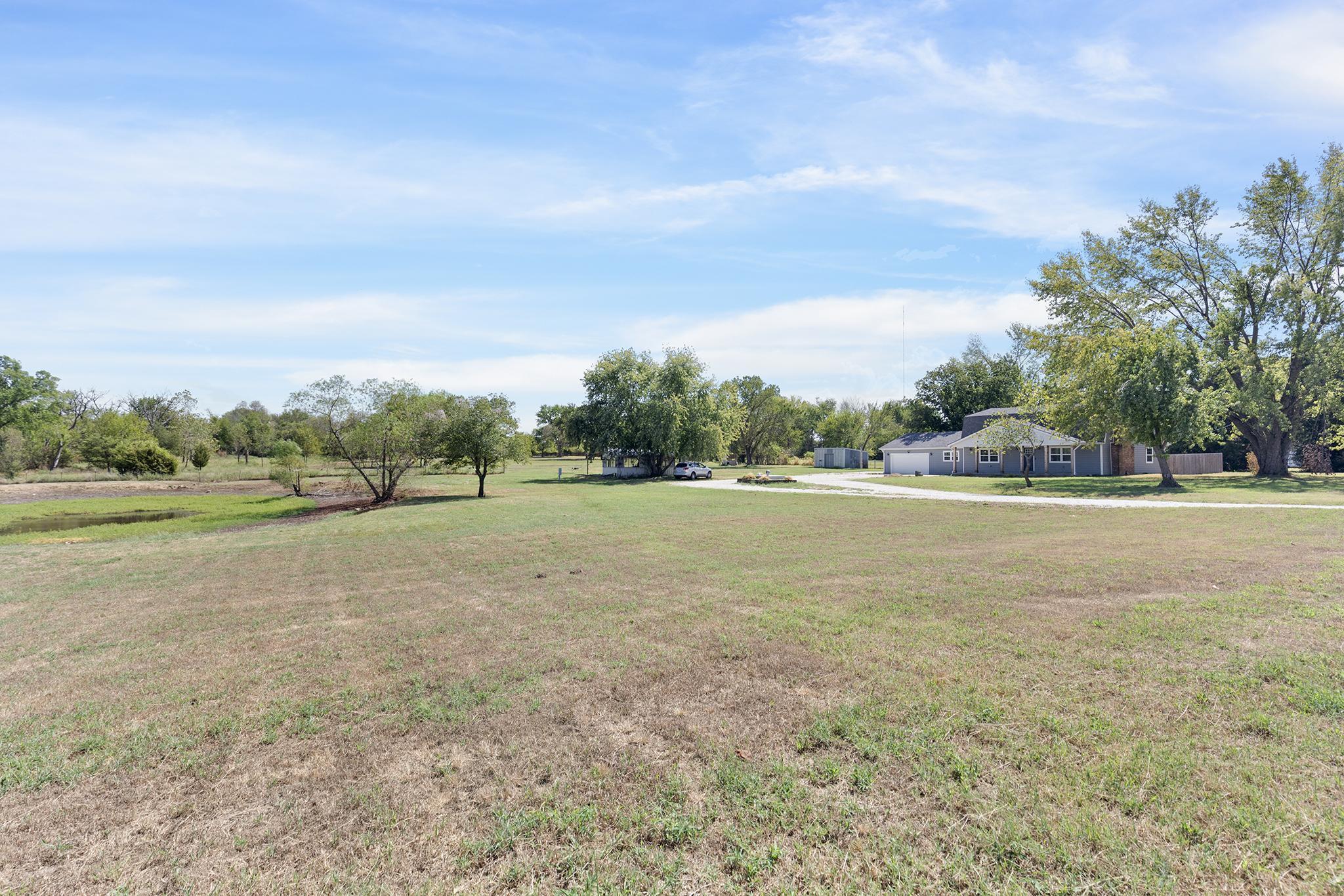 Photo 4 - Residential for sale – 1403 N Central City Road  Joplin, MO