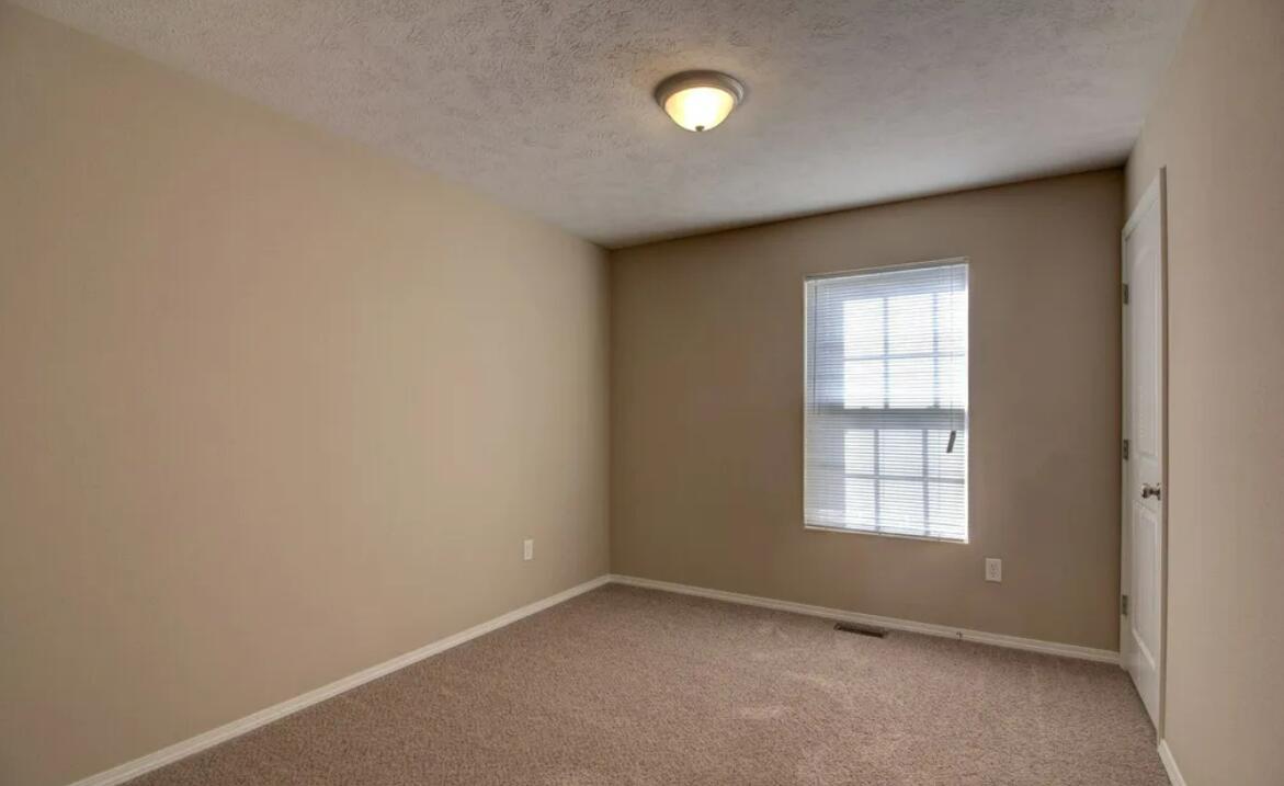 Photo 13 - Residential for sale – 1050 S Strasbourg Avenue  Springfield, MO