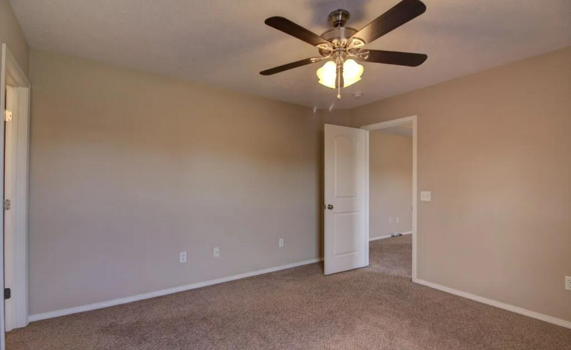Photo 8 - Residential for sale – 1050 S Strasbourg Avenue  Springfield, MO