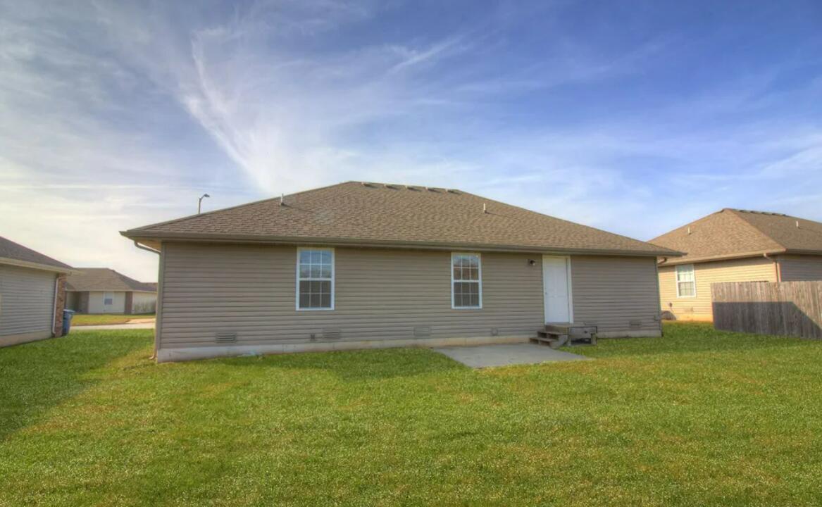 Photo 17 - Residential for sale – 1050 S Strasbourg Avenue  Springfield, MO