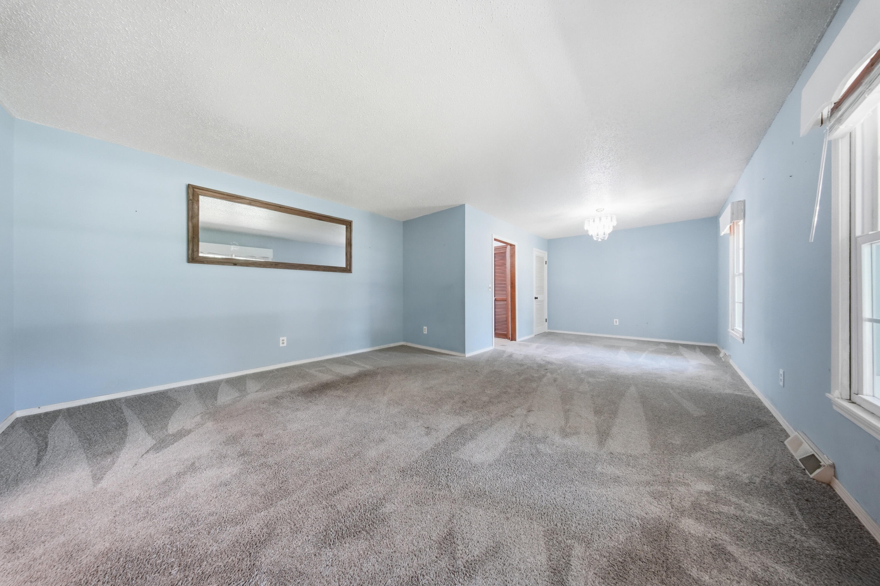Photo 7 - Residential for sale – 1666 E Richmond Street  Springfield, MO