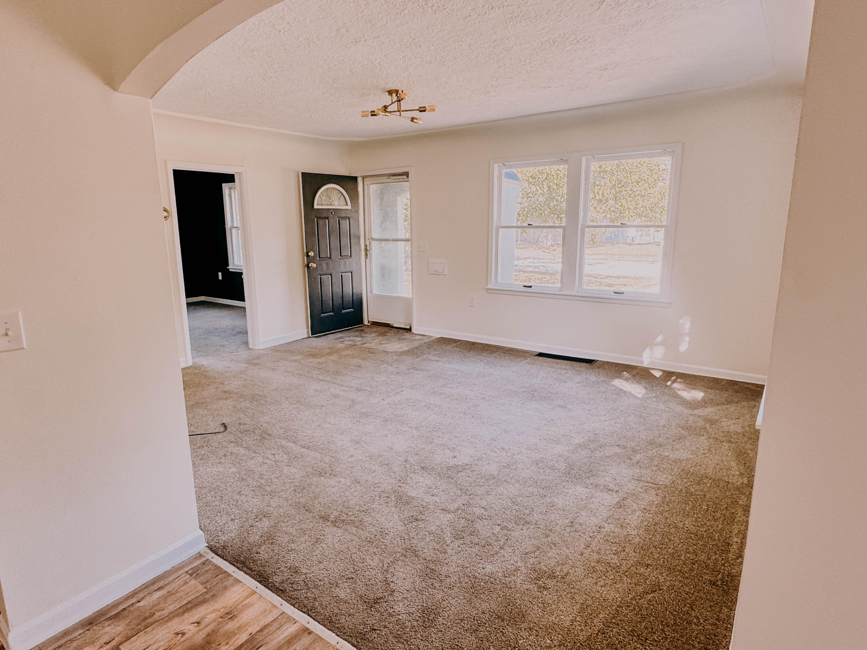 Photo 7 - Residential for sale – 1925 S Maple Street  Carthage, MO