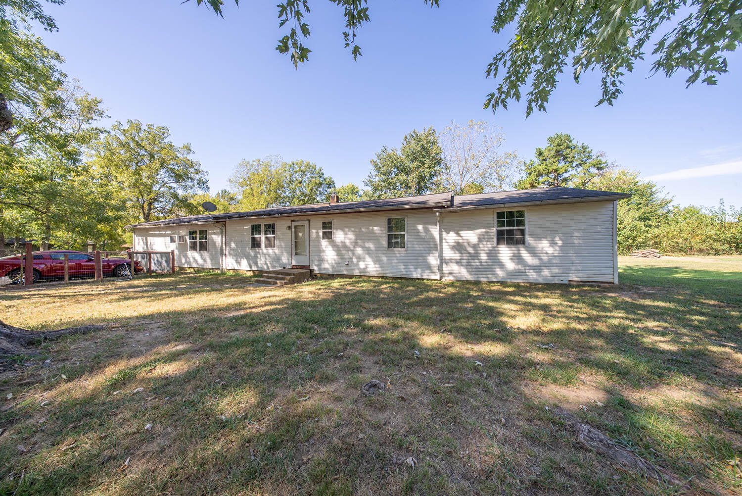 Photo 3 - Residential for sale – 7777  Jayson Street  Birch Tree, MO