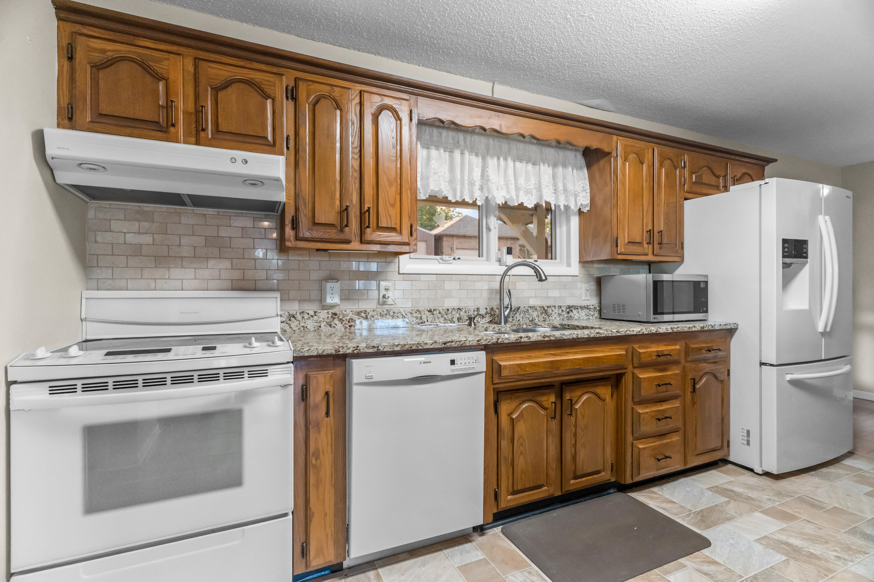 Photo 9 - Residential for sale – 505  Cope Lane  Forsyth, MO