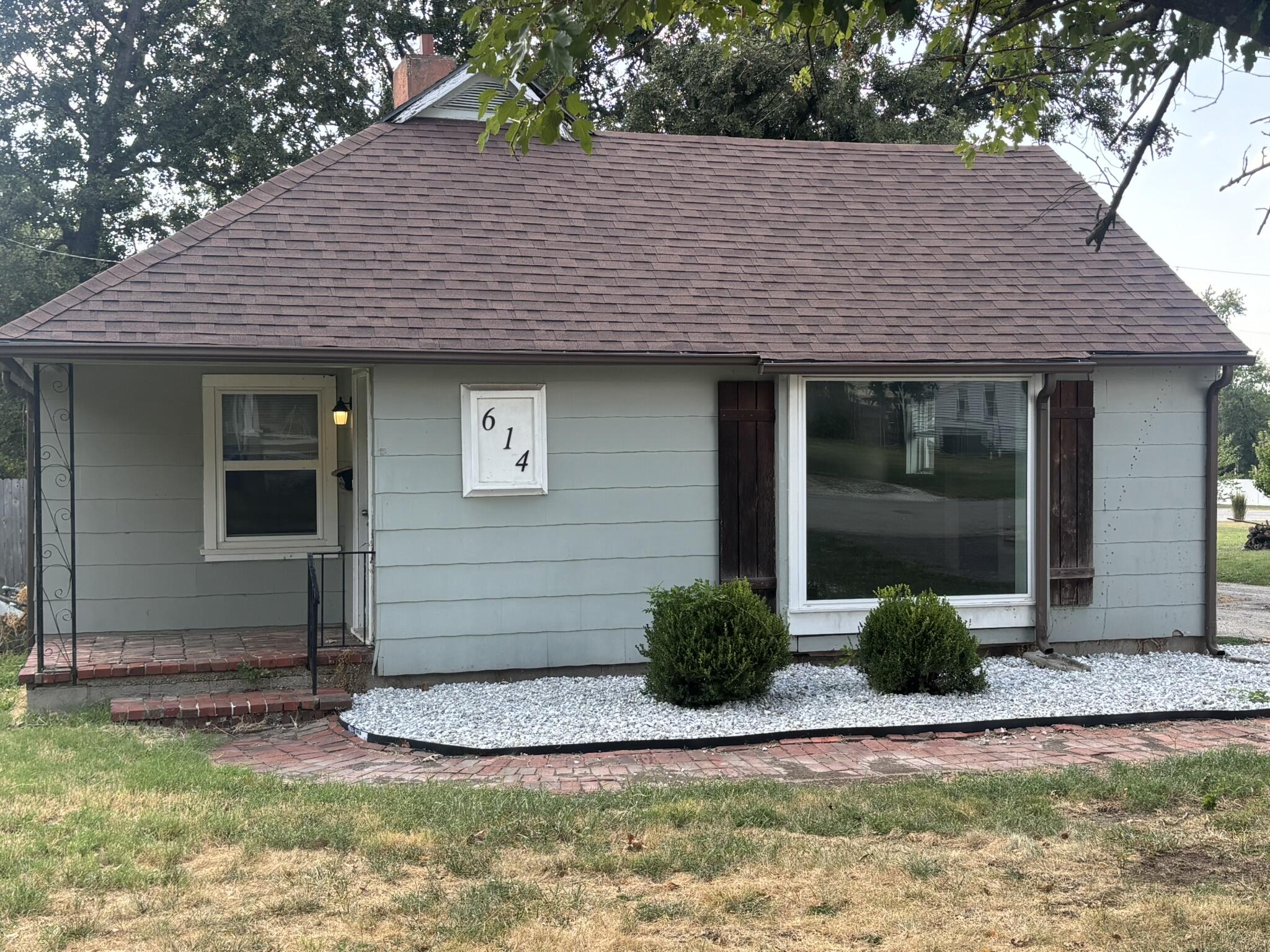 Photo 2 - Residential Income for sale – 614 S Oakland Street  Webb City, MO