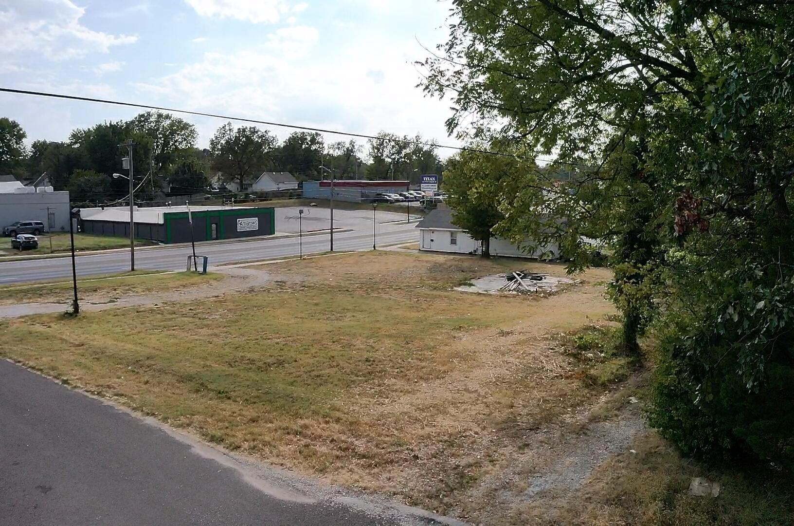 Photo 6 - Commercial Sale for sale – 809 W Kearney Street  Springfield, MO