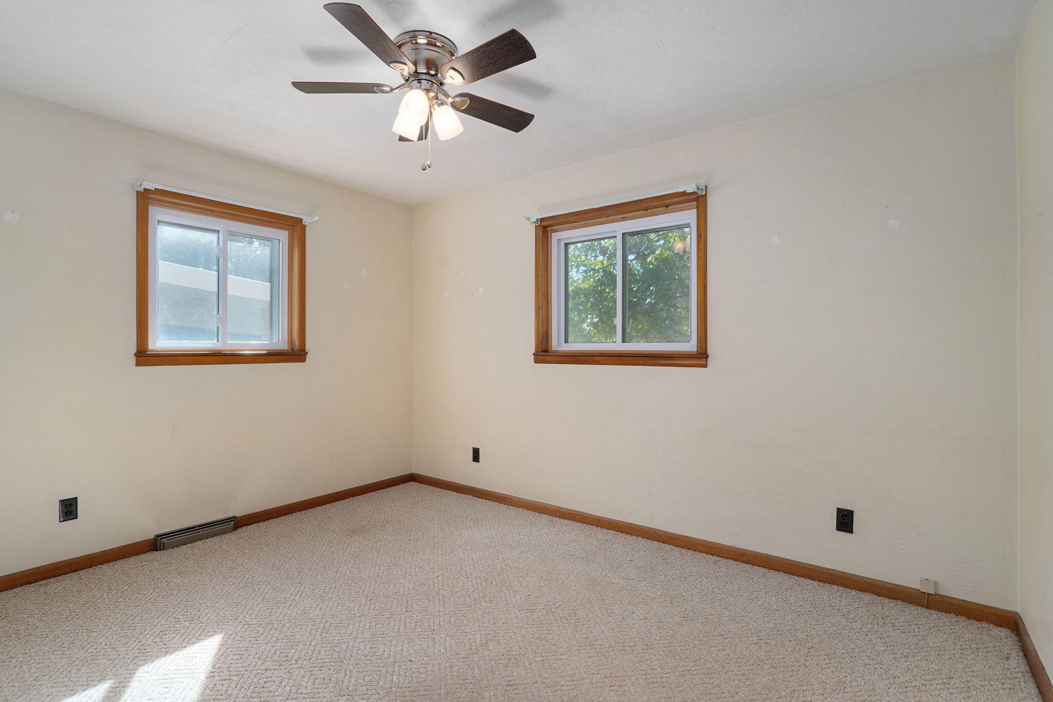 Photo 14 - Residential for sale – 106 W Thurman Avenue  Mt Vernon, MO