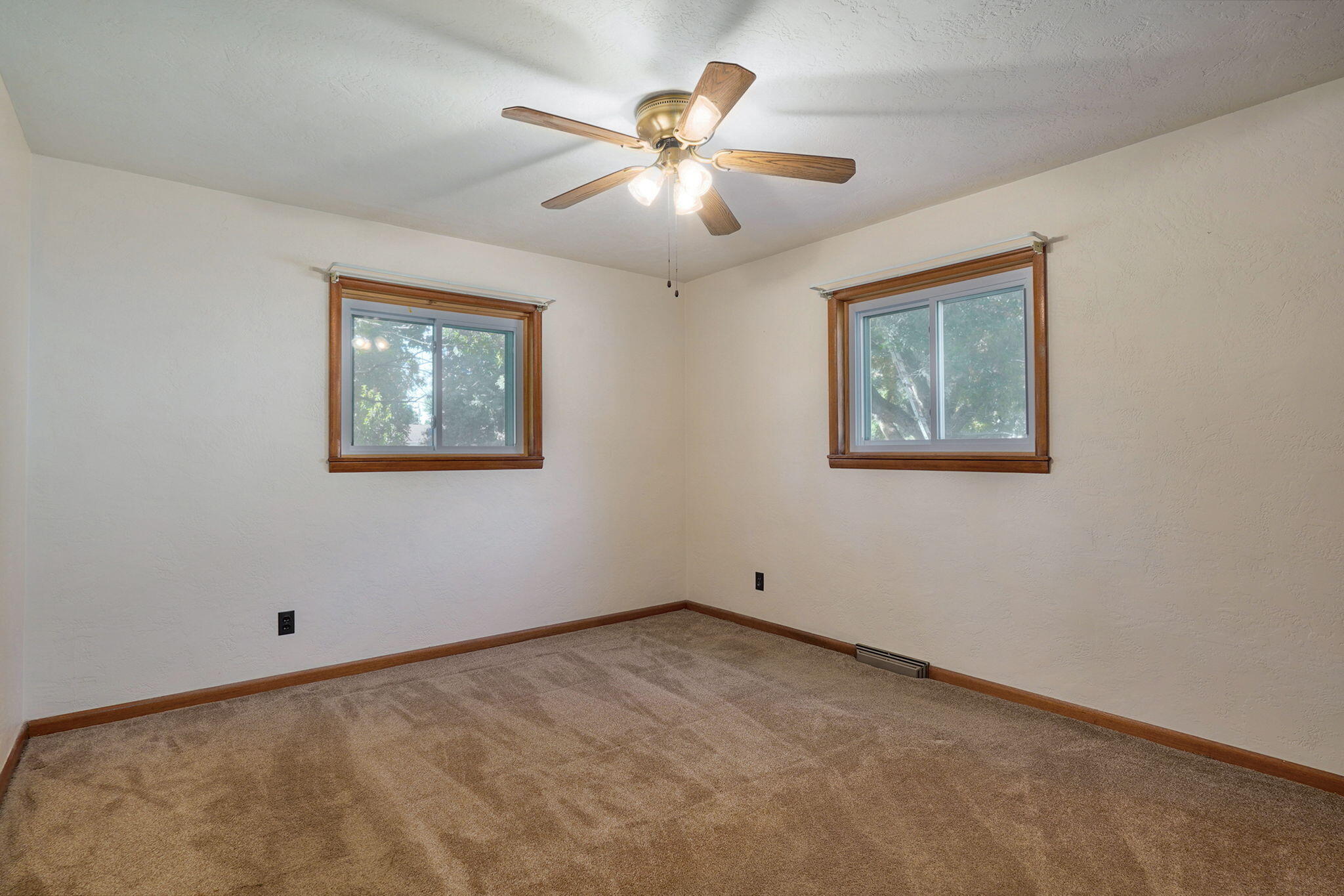 Photo 17 - Residential for sale – 106 W Thurman Avenue  Mt Vernon, MO