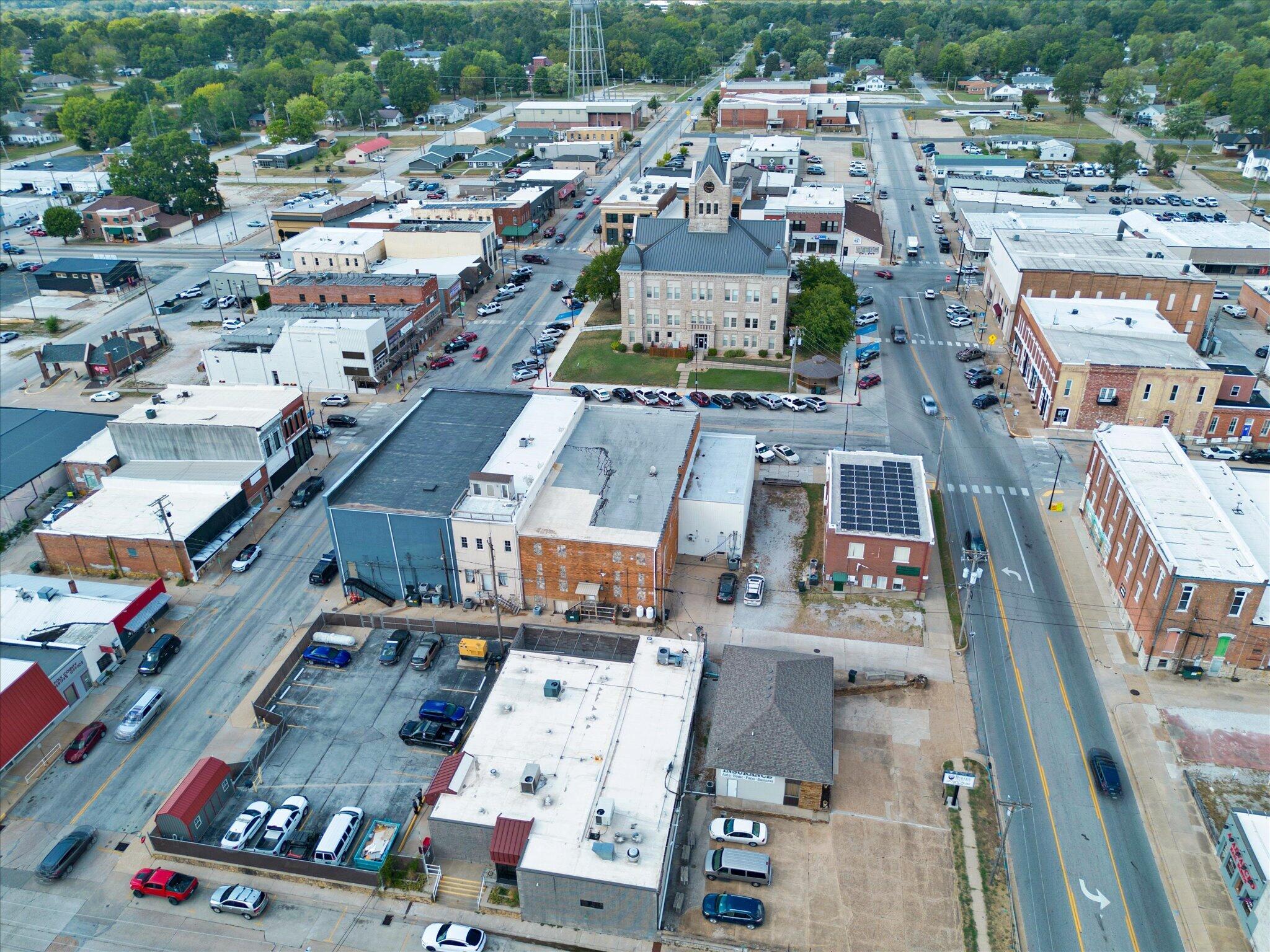 Photo 18 - Commercial Sale for sale – 110 E Jackson Street  Bolivar, MO