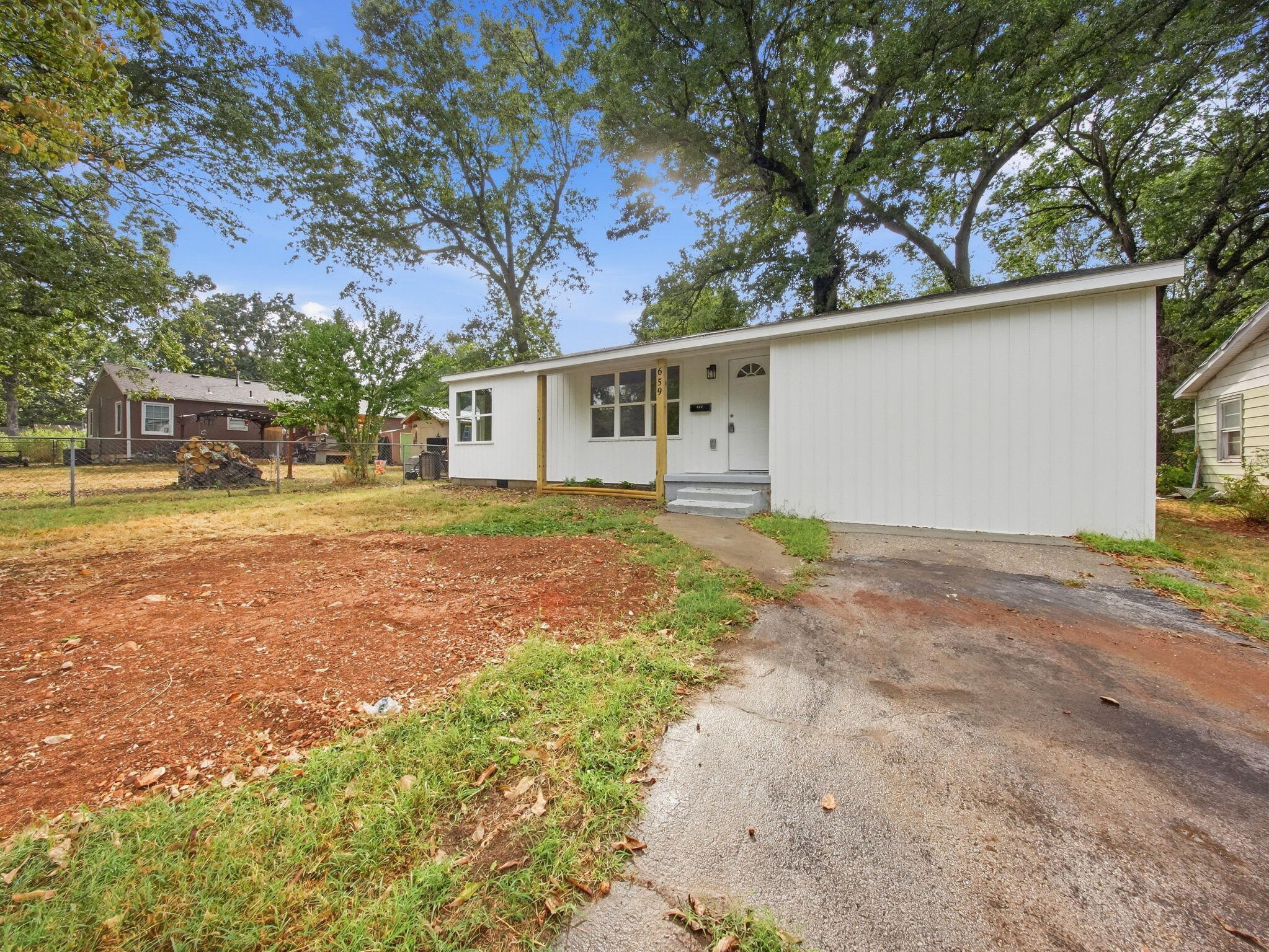 Photo 3 - Residential for sale – 659 S Wildan Avenue  Springfield, MO