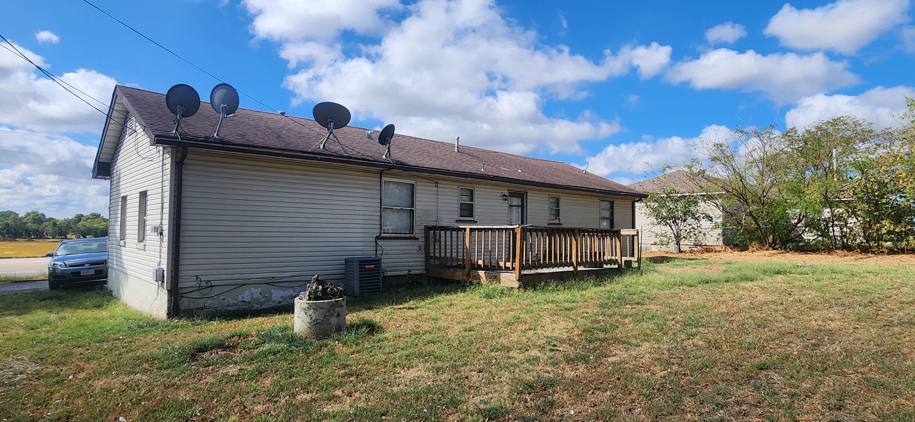 Photo 2 - Residential for sale – 12742  State Highway 86   Neosho, MO