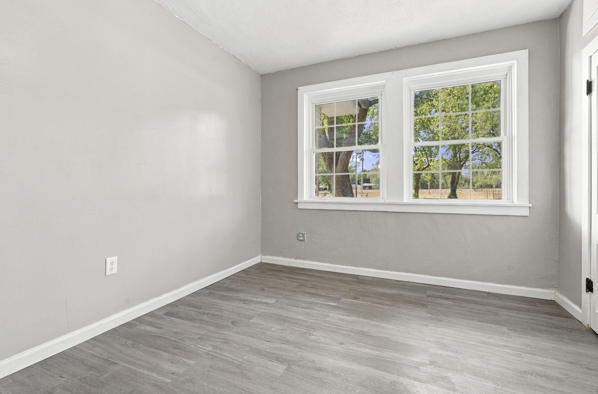 Photo 14 - Residential for sale – 625  Oneil Street  Stark City, MO