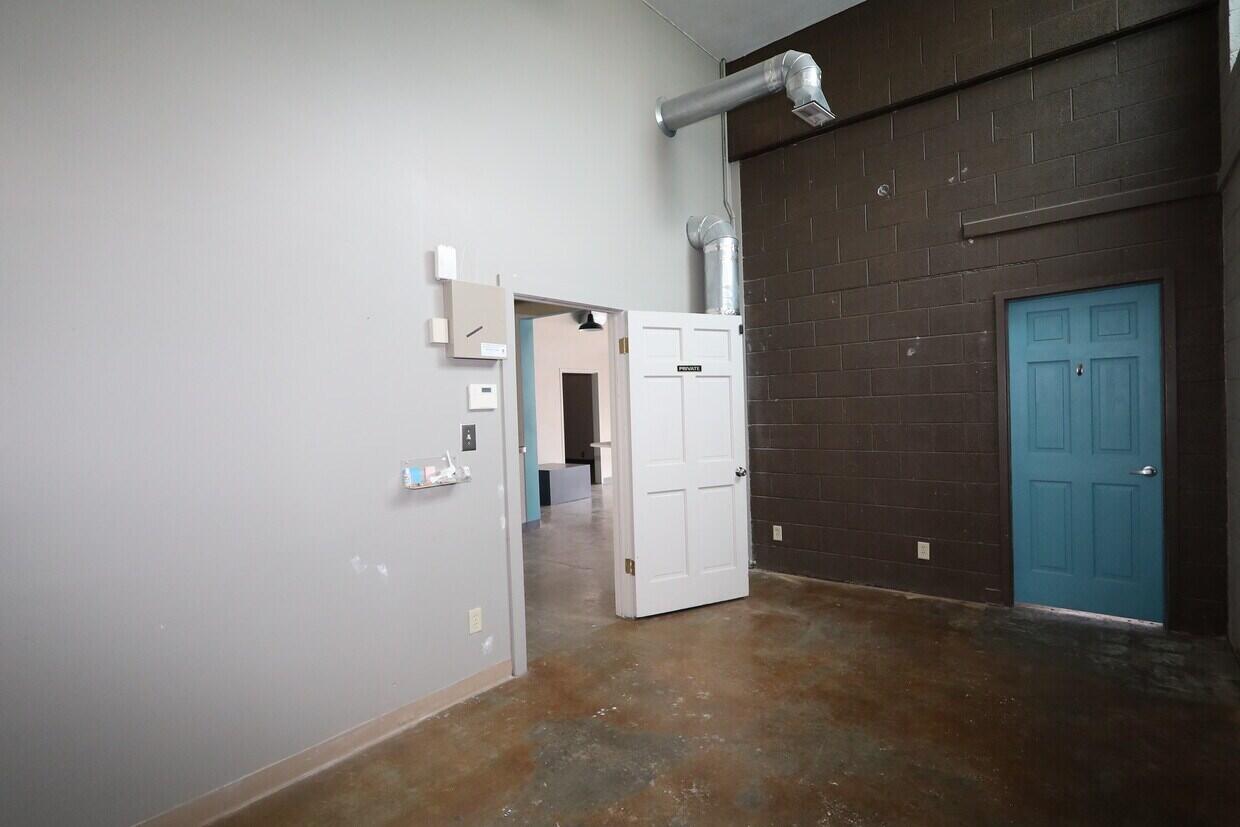 Photo 11 - Commercial Lease for sale – 401 N Boonville Avenue  Springfield, MO