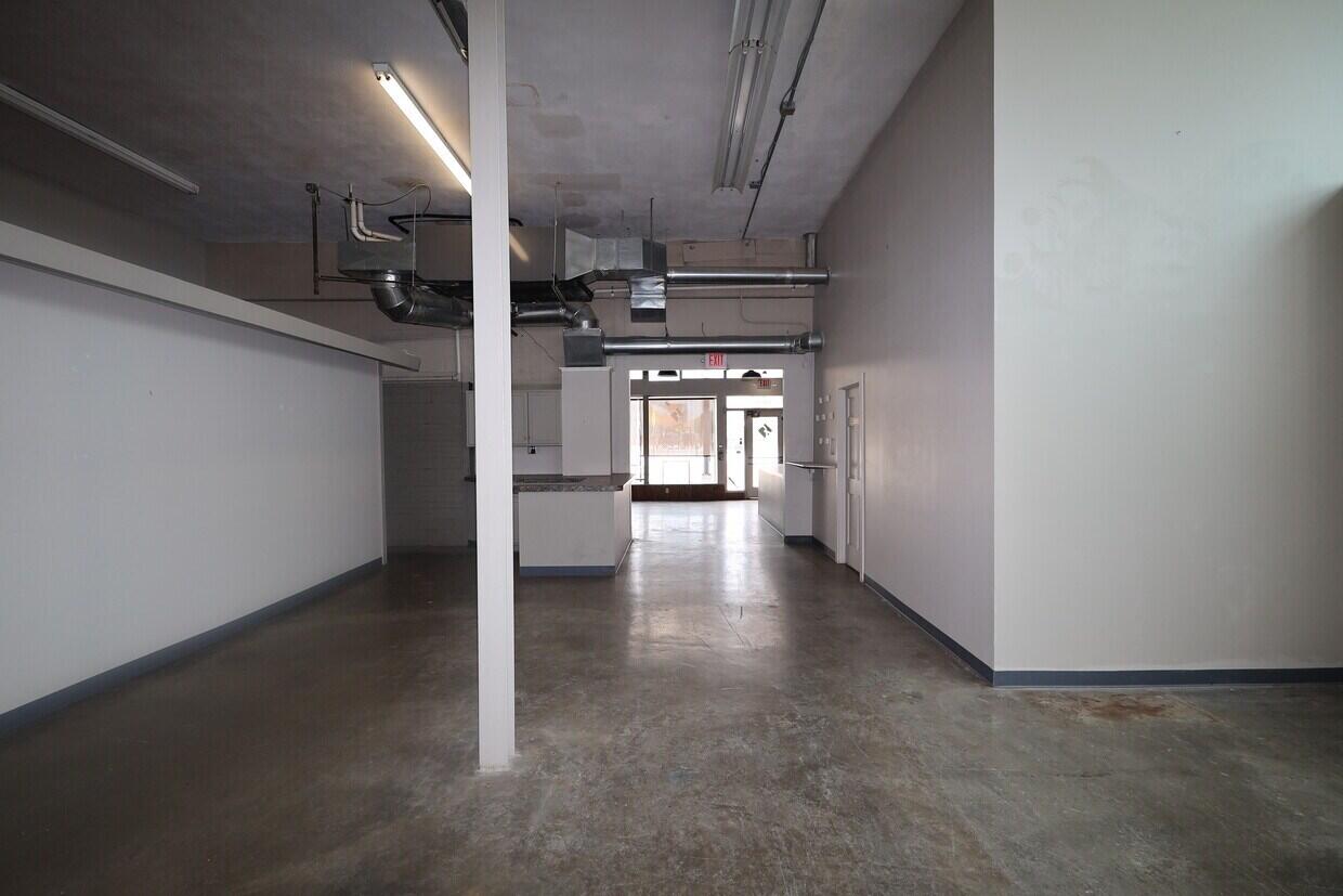 Photo 8 - Commercial Lease for sale – 401 N Boonville Avenue  Springfield, MO