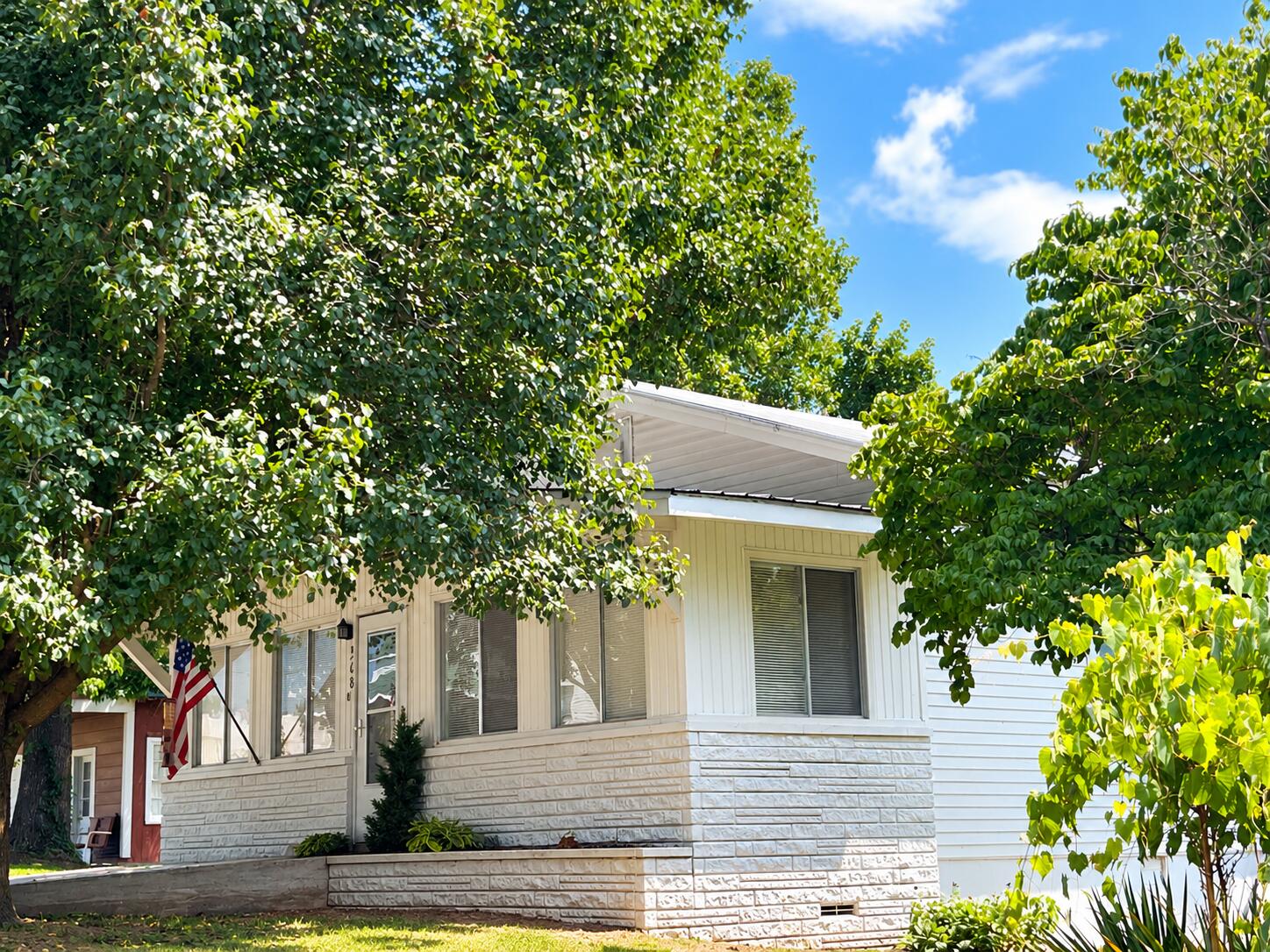 Photo 3 - Residential for sale – 308 S Maple Street  Galena, MO