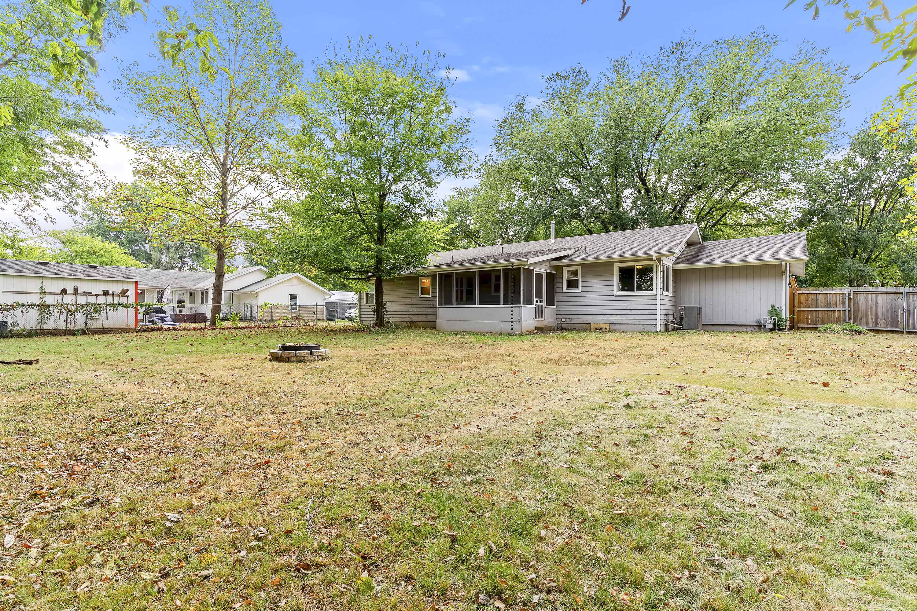 Photo 27 - Residential for sale – 1904 S Glencrest Avenue  Springfield, MO