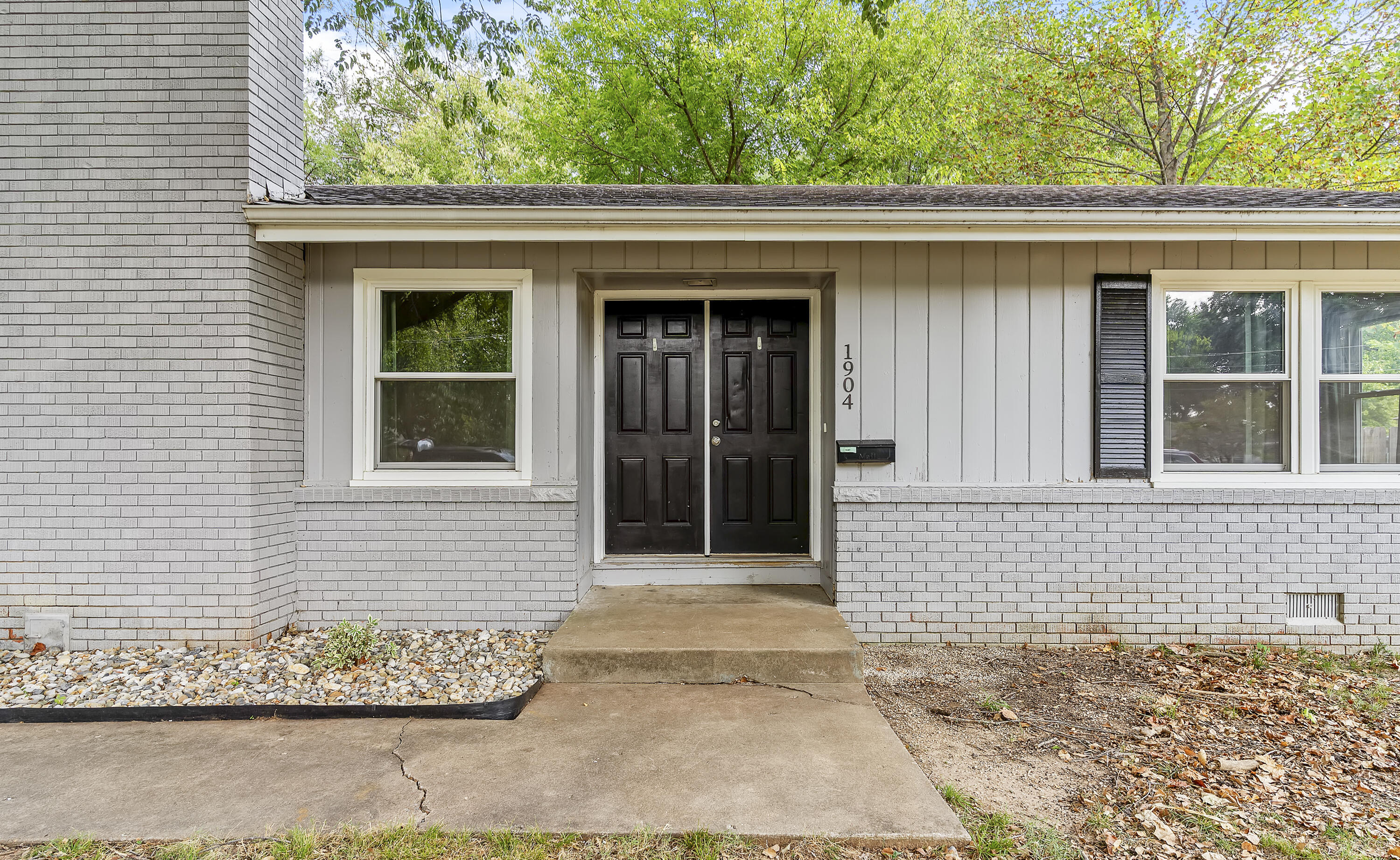 Photo 4 - Residential for sale – 1904 S Glencrest Avenue  Springfield, MO