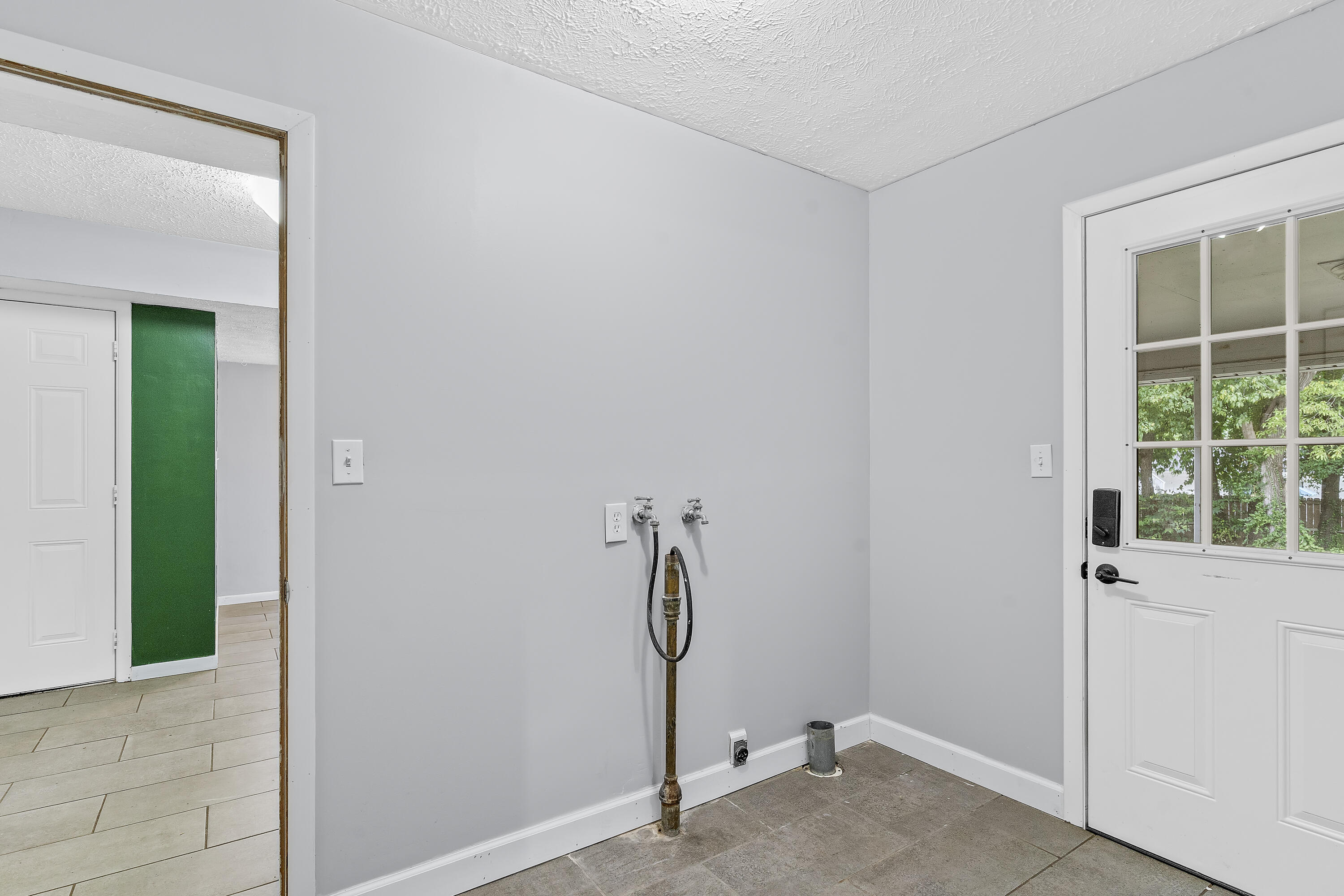 Photo 15 - Residential for sale – 1904 S Glencrest Avenue  Springfield, MO