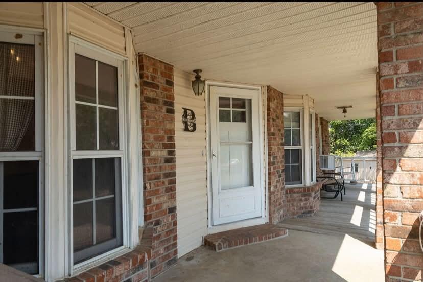 Photo 2 - Residential for sale – 18355  State Highway 32   Stockton, MO