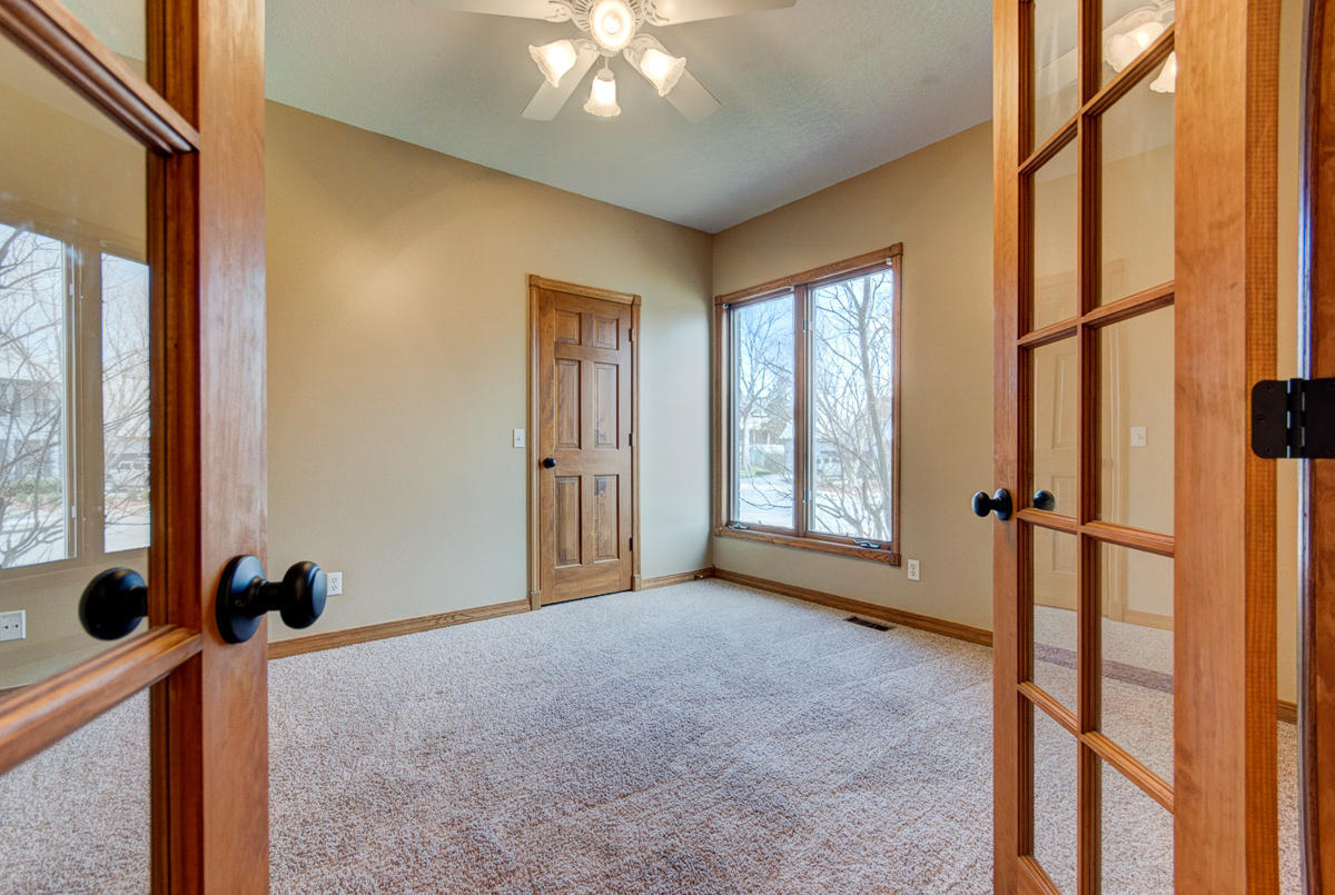 Photo 7 - Residential for sale – 4883 S Buckingham Lane  Springfield, MO