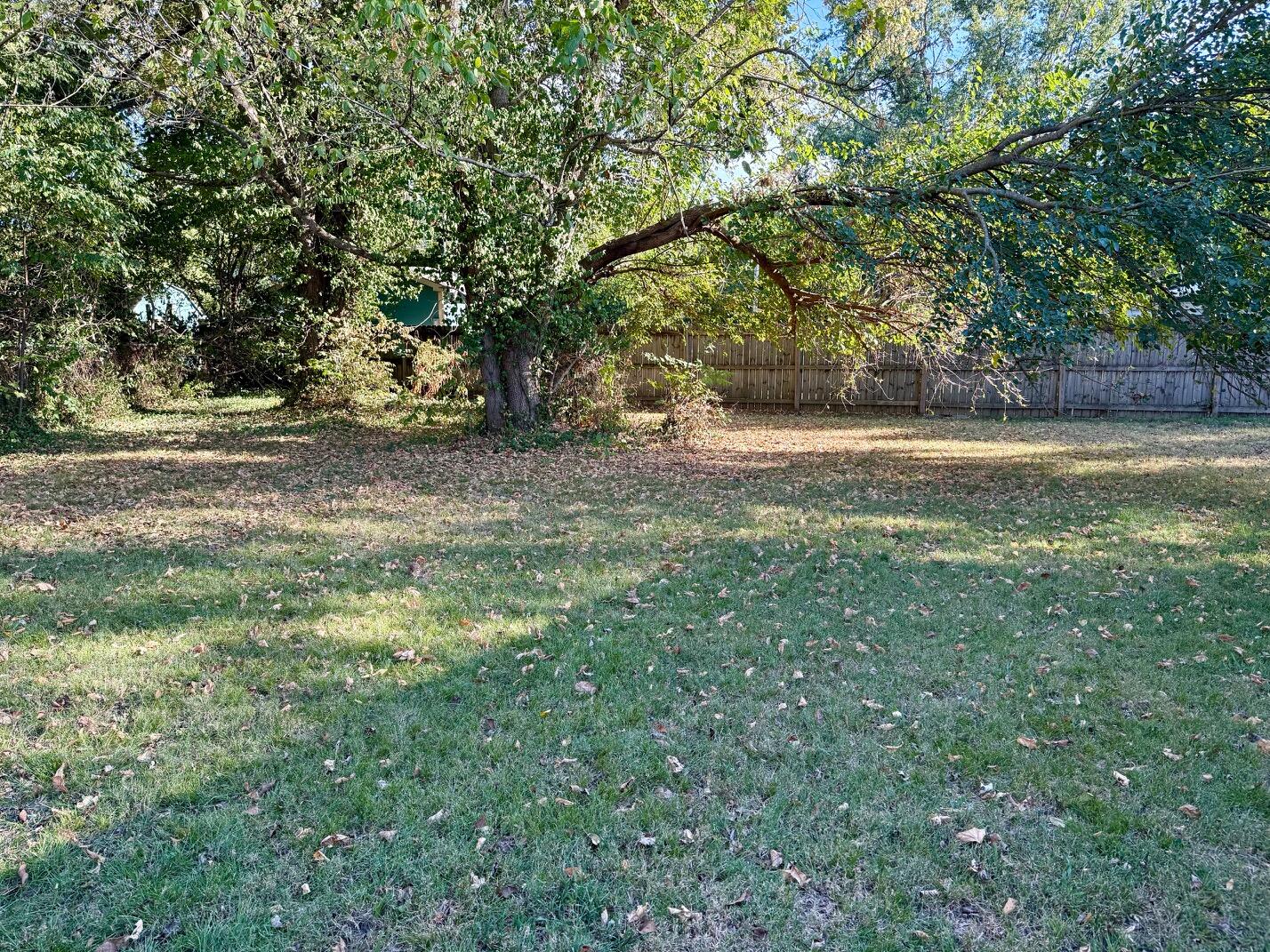 Photo 13 - Residential for sale – 825  Shartel Drive  Neosho, MO