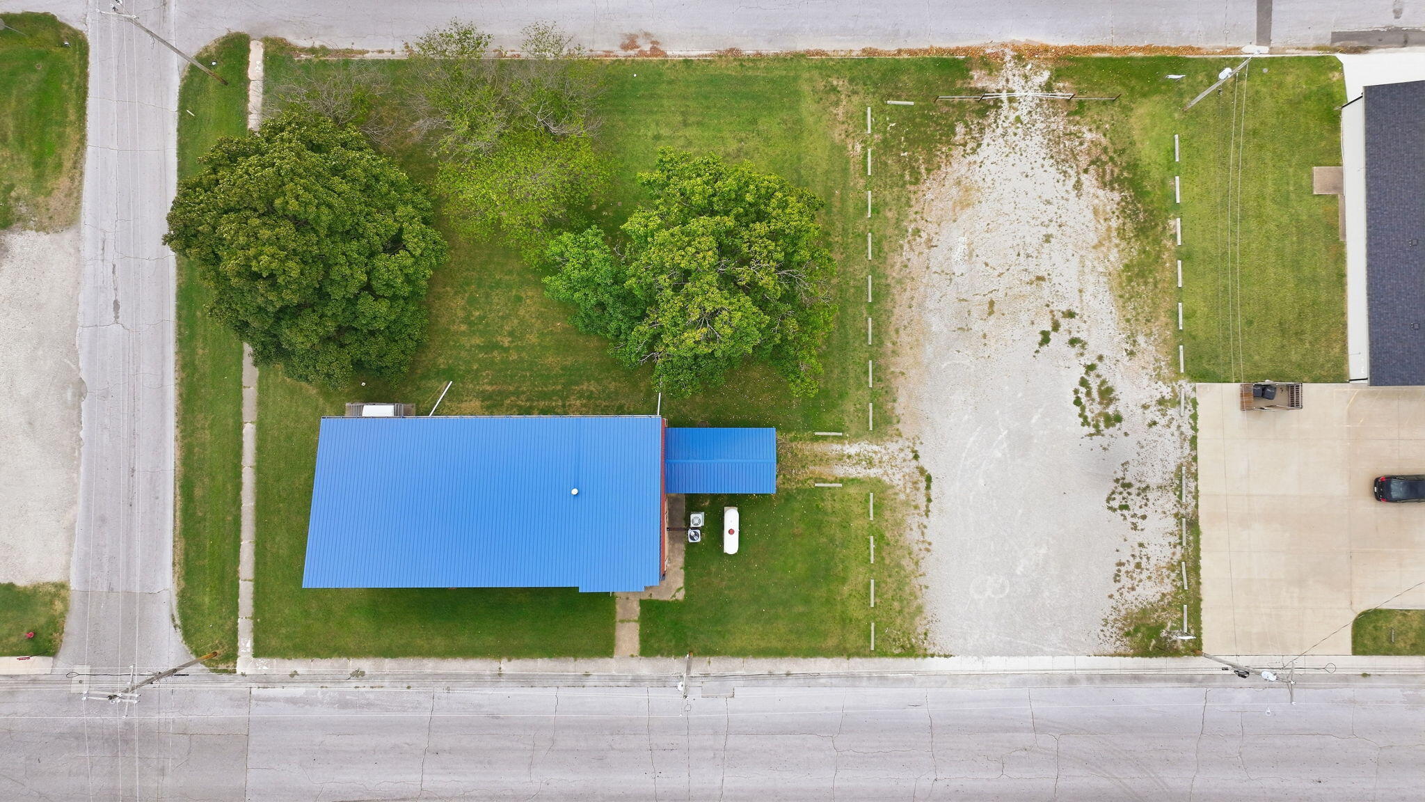 Photo 3 - Commercial Sale for sale – 264 E Washington   Marshfield, MO
