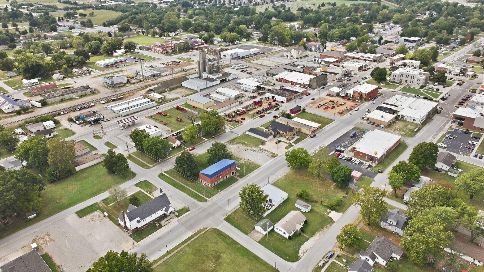 Photo 8 - Commercial Sale for sale – 264 E Washington   Marshfield, MO