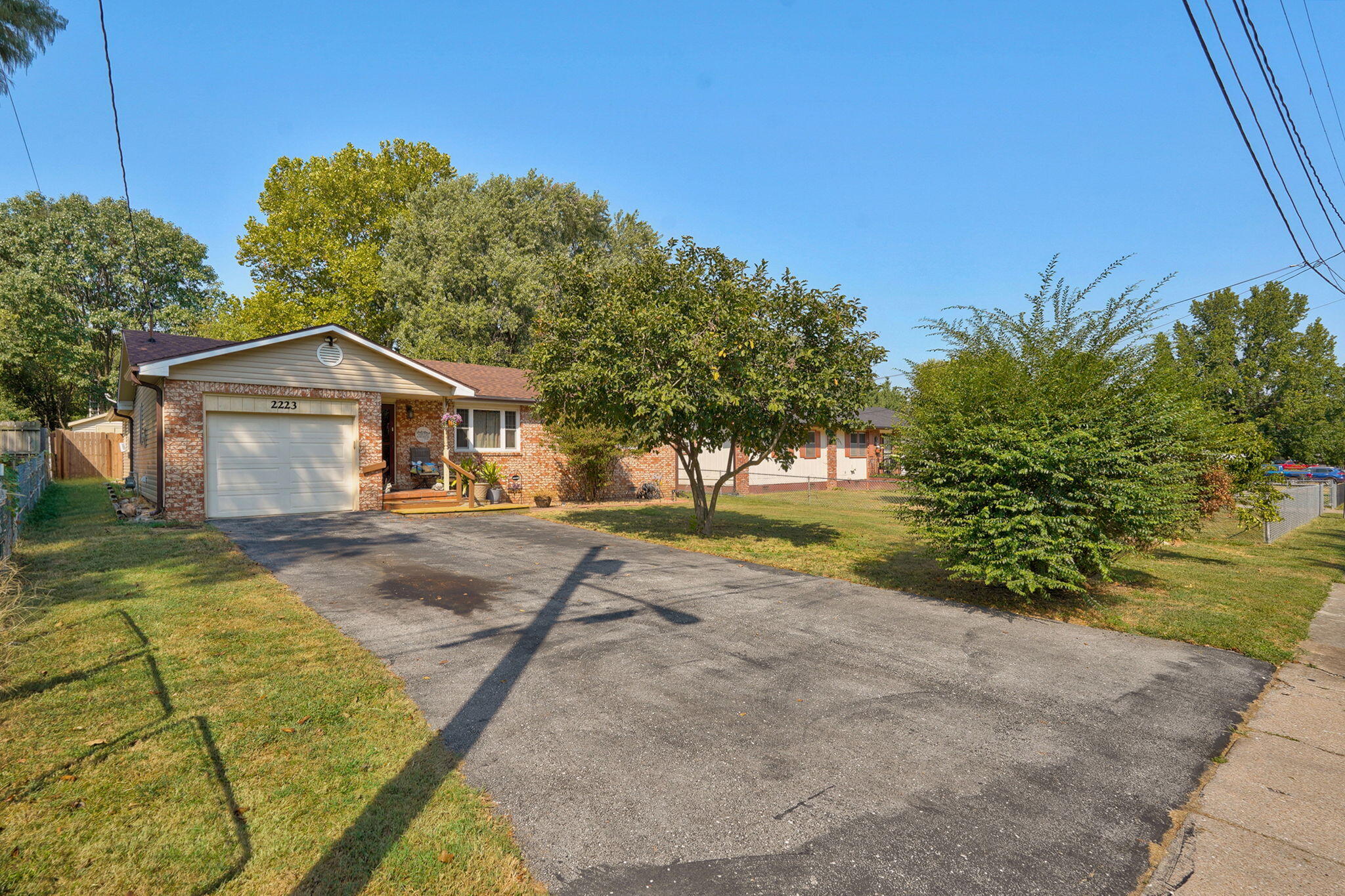 Photo 2 - Residential for sale – 2223 N Roosevelt Avenue  Springfield, MO