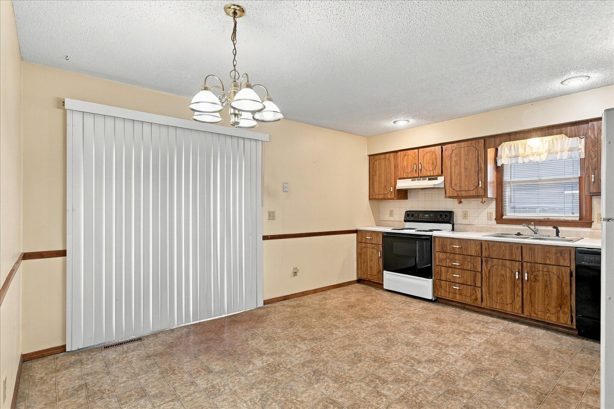 Photo 6 - Residential for sale – 3624 W Madison Street  Springfield, MO