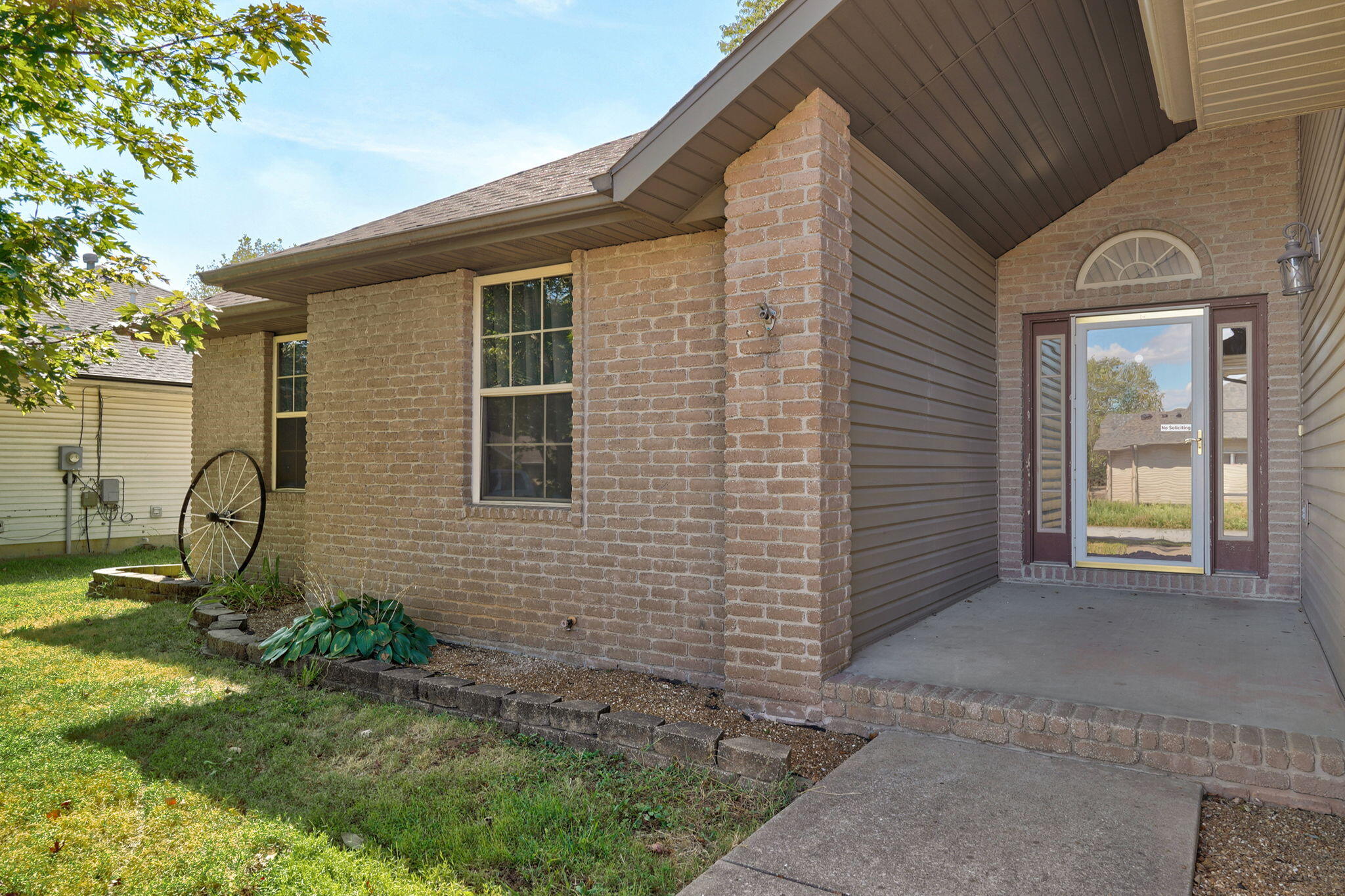 Photo 4 - Residential for sale – 341 S Bernier Avenue  Springfield, MO