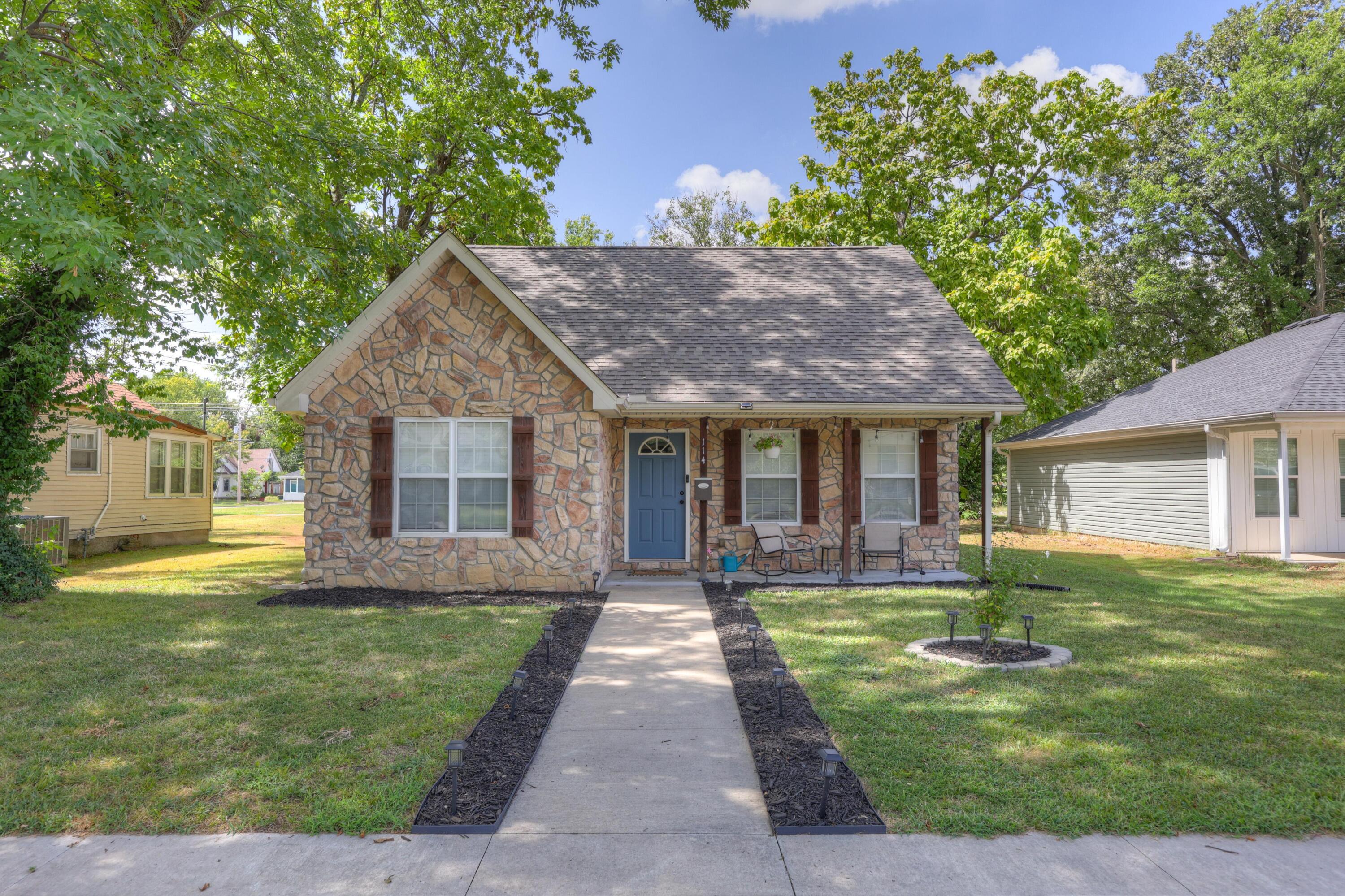 Photo 3 - Residential for sale – 114 S Ball Street  Webb City, MO