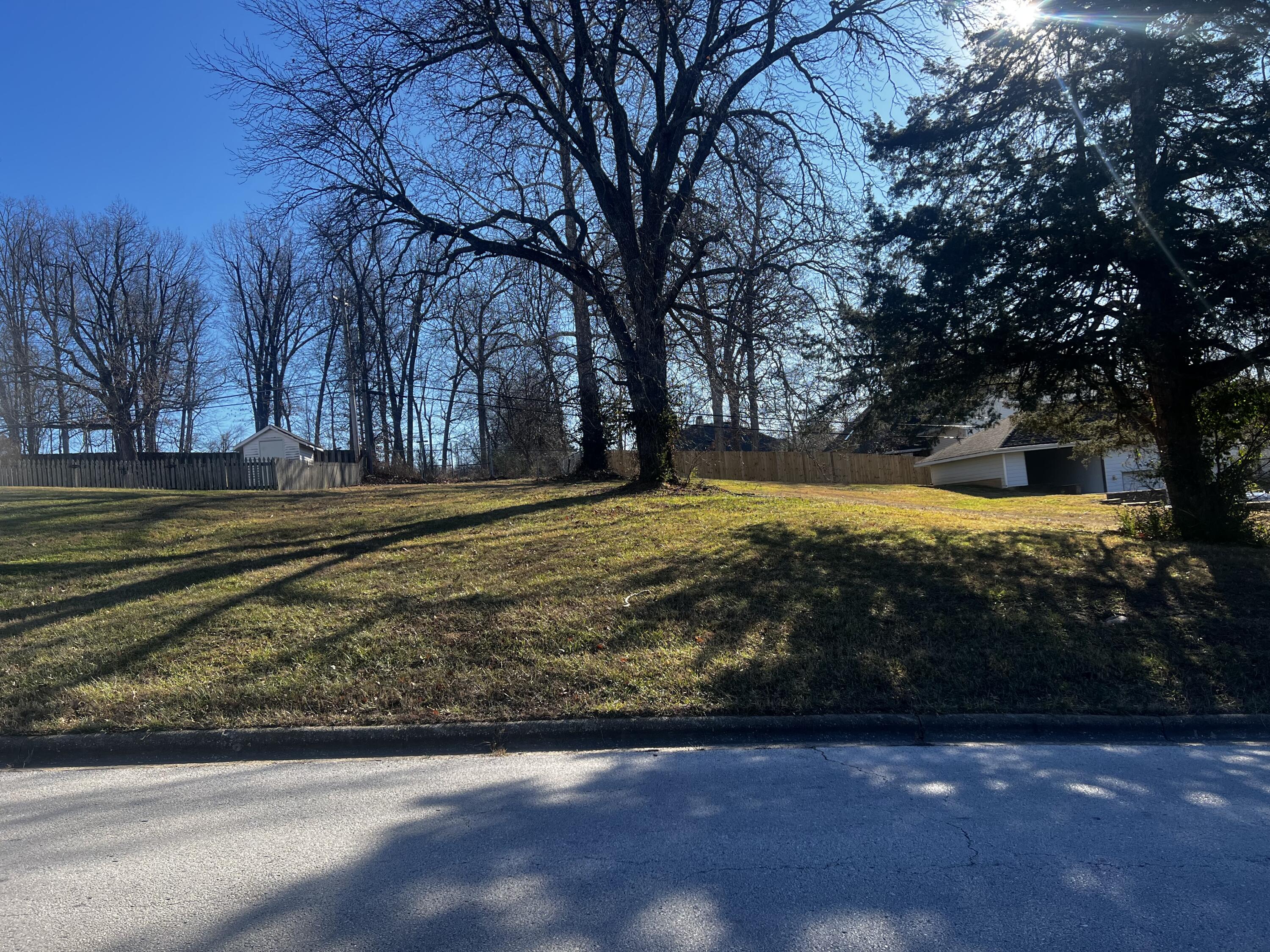 Land for sale – 3706 E Linwood Drive  Springfield, MO