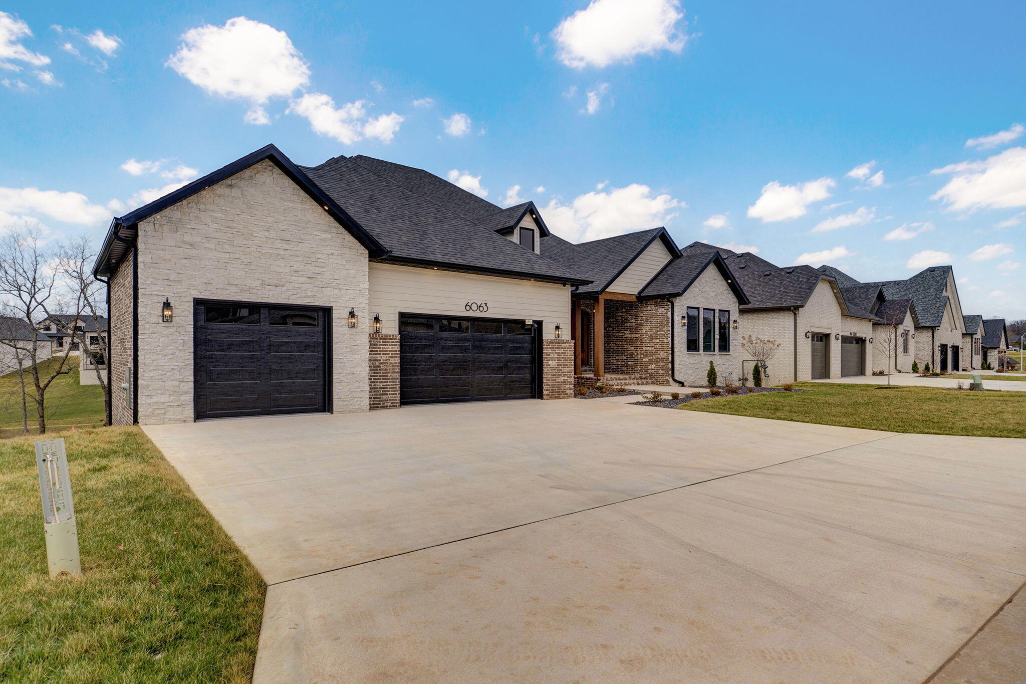 Photo 3 - Residential for sale – 6063 S Dollison Avenue  Springfield, MO