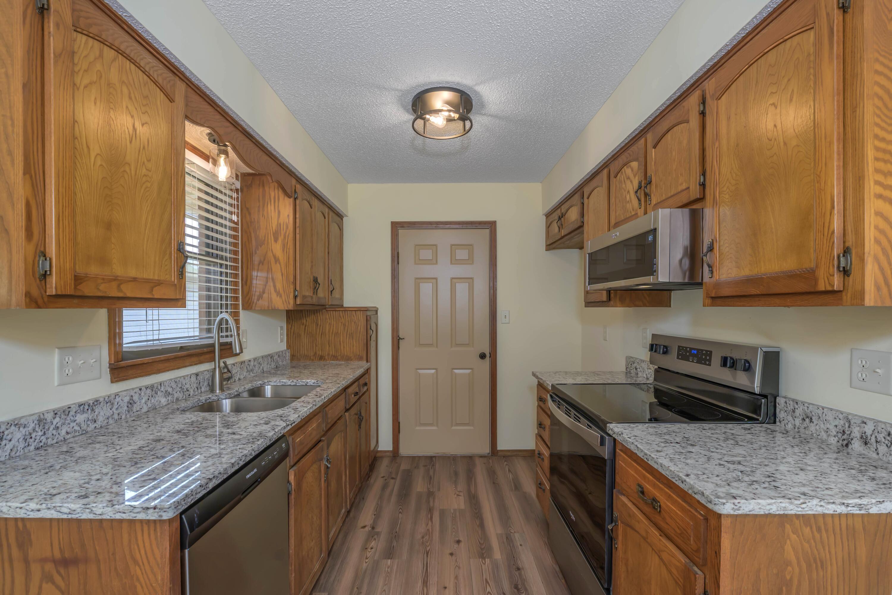 Photo 9 - Residential for sale – 1141 E Cambridge Street  Springfield, MO
